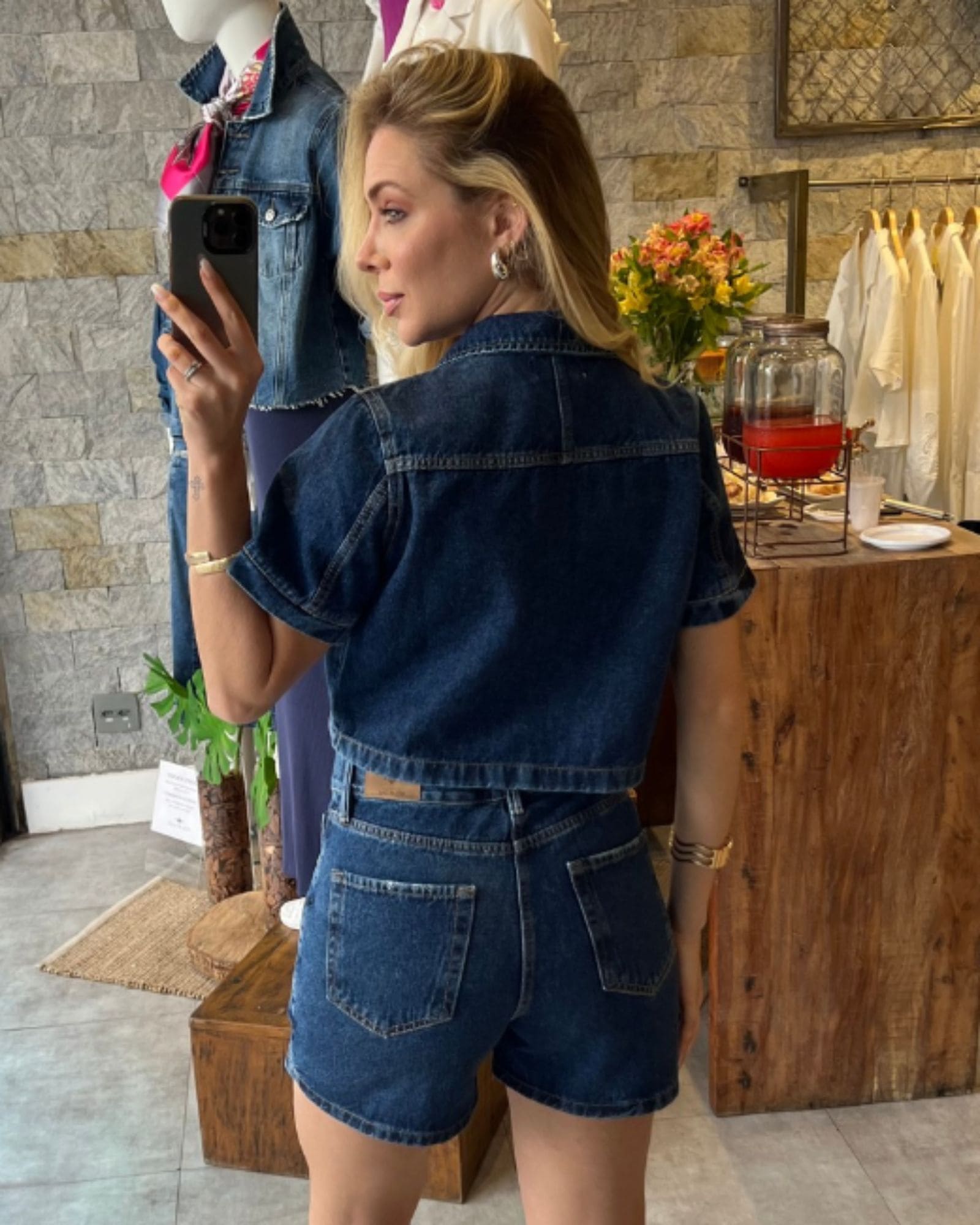 Shorts Saia Jeans Ralados