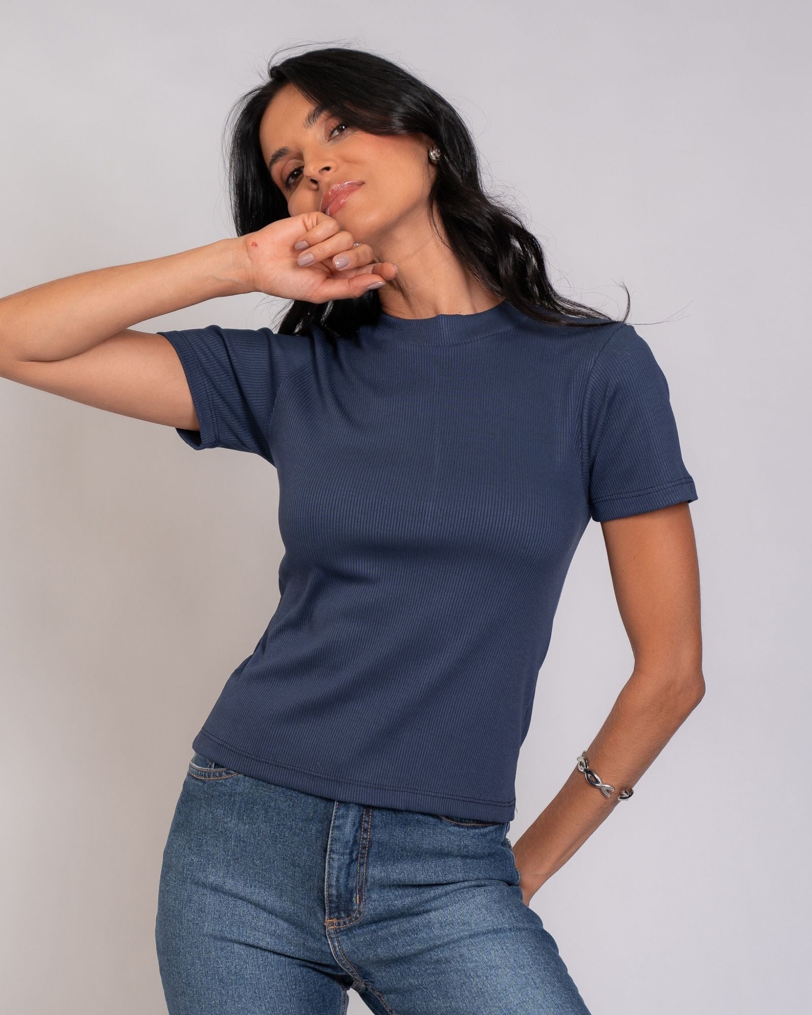 Blusa em Malha Canelada com Gola Ribana