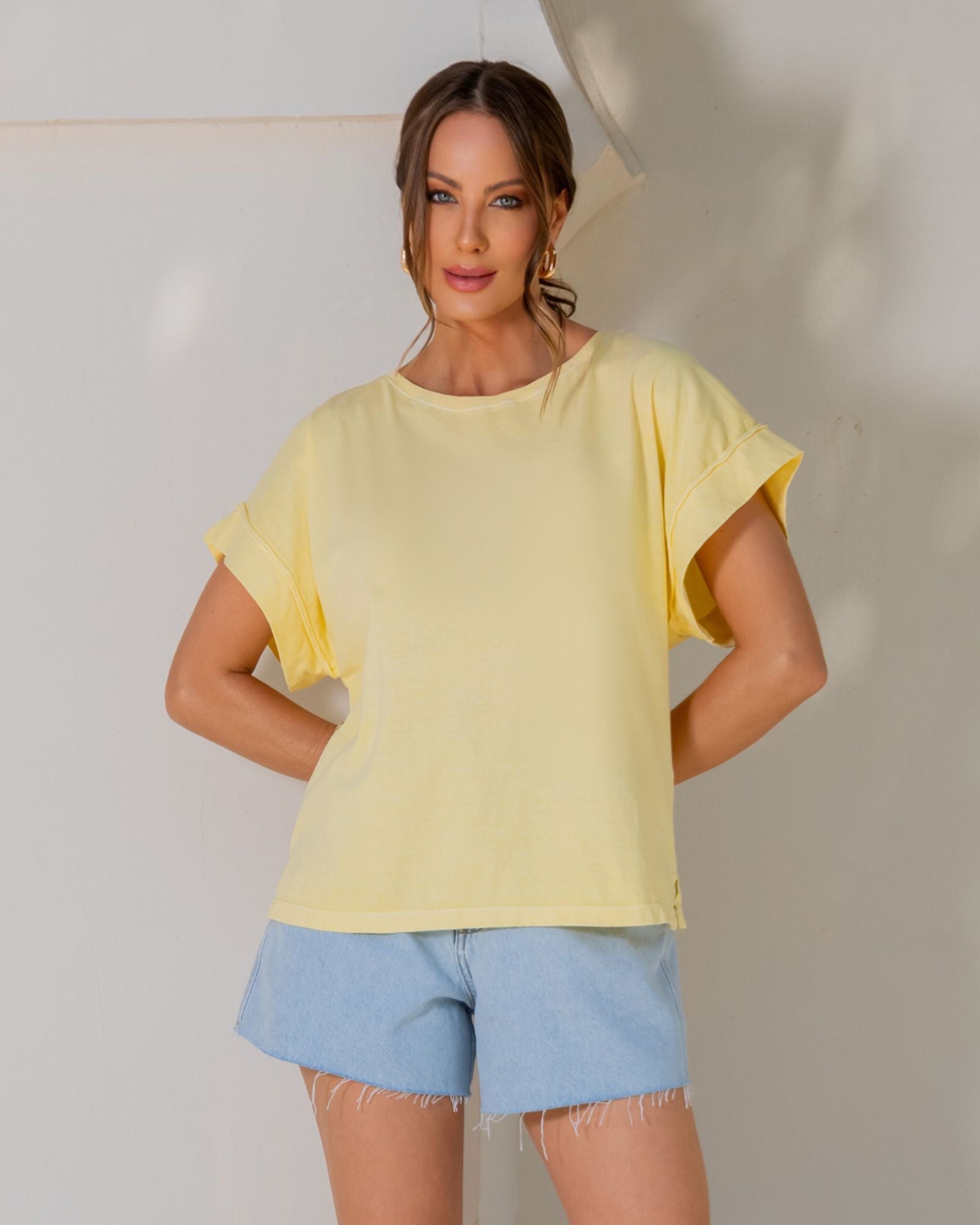T-shirt Estonada com Acabamento a Fio