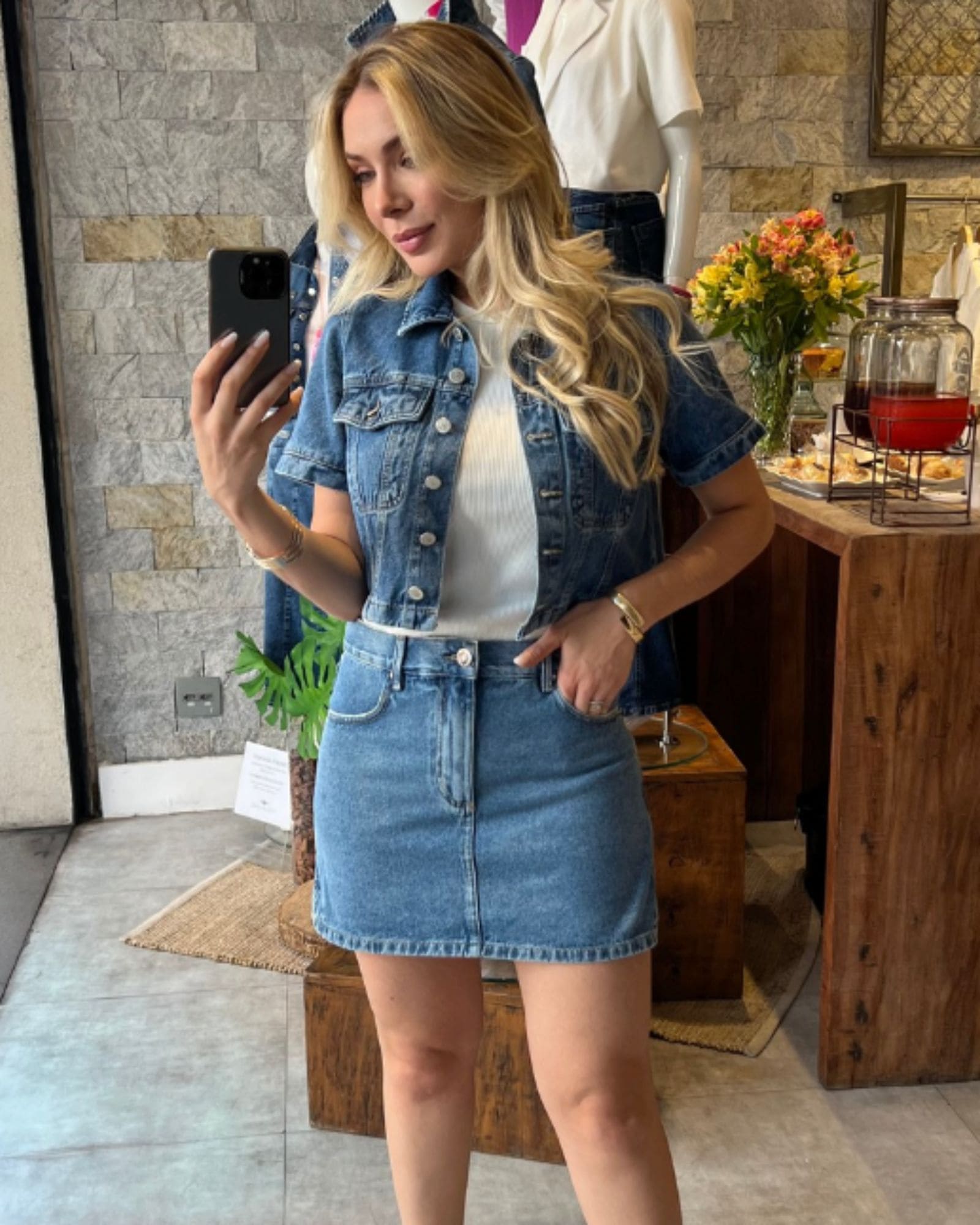 Shorts Saia Jeans Ralados