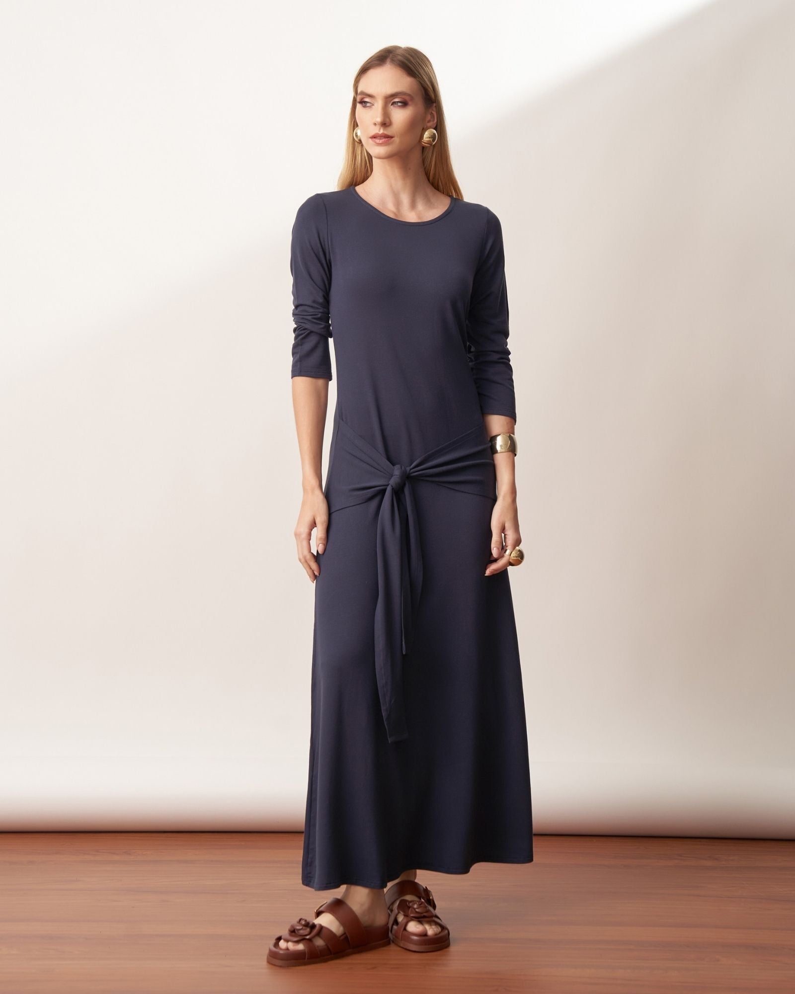 Vestido Longo em Malha com Amarração