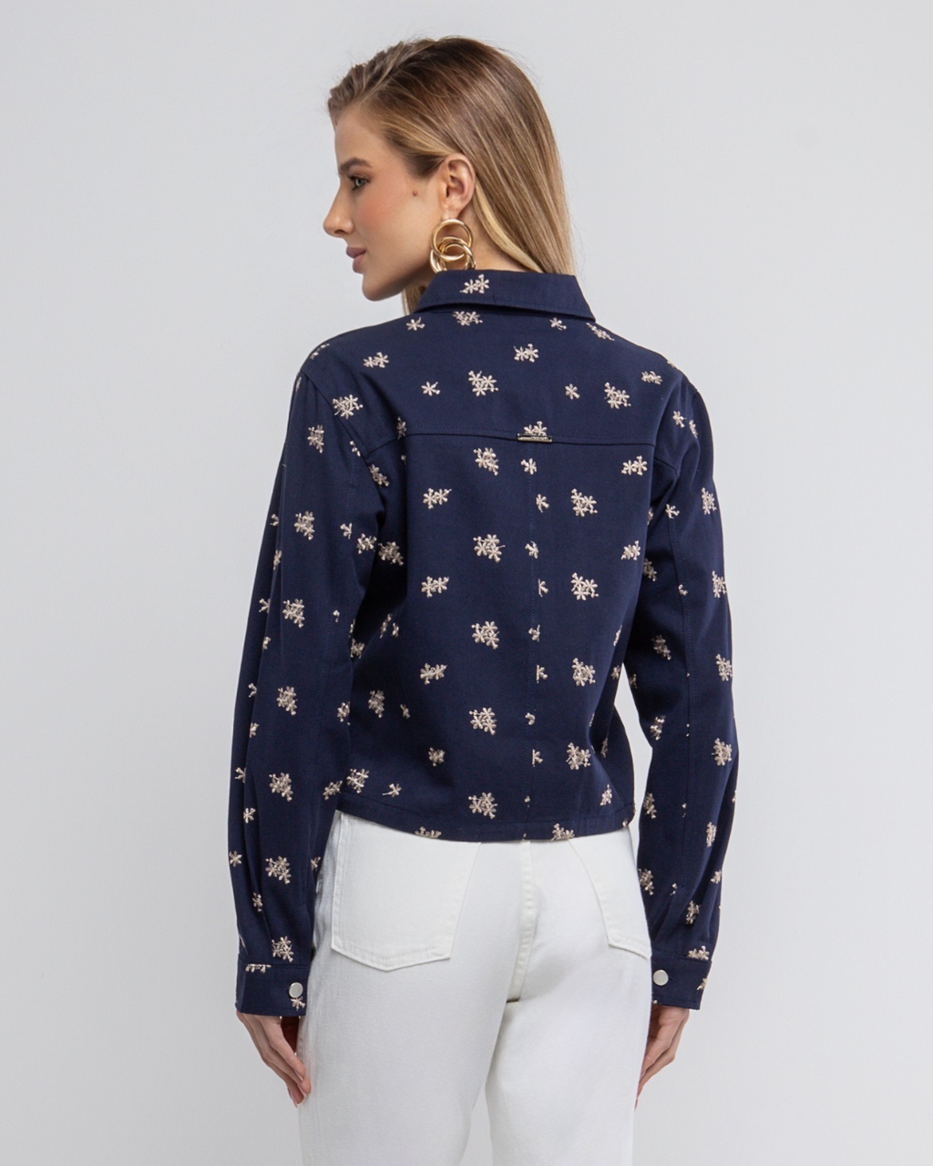 Camisa sarja bordada