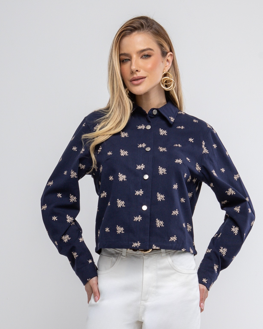 Camisa sarja bordada