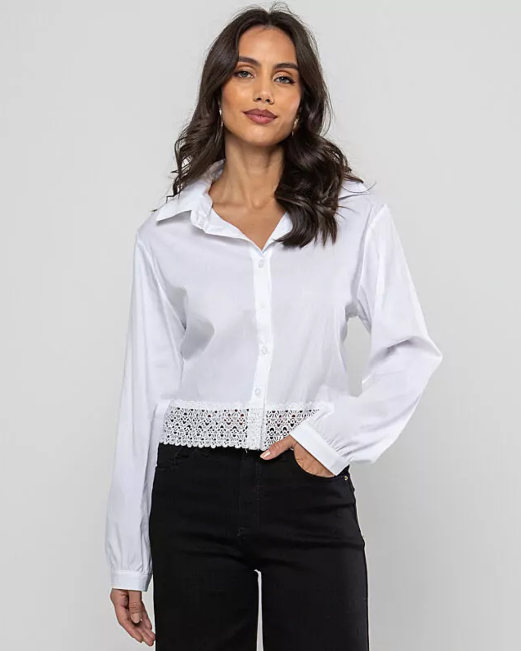 Camisa com renda barra
