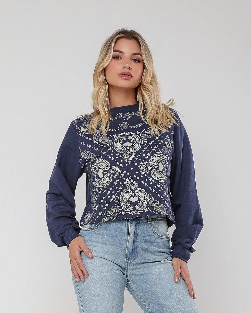 Moletom Paisley