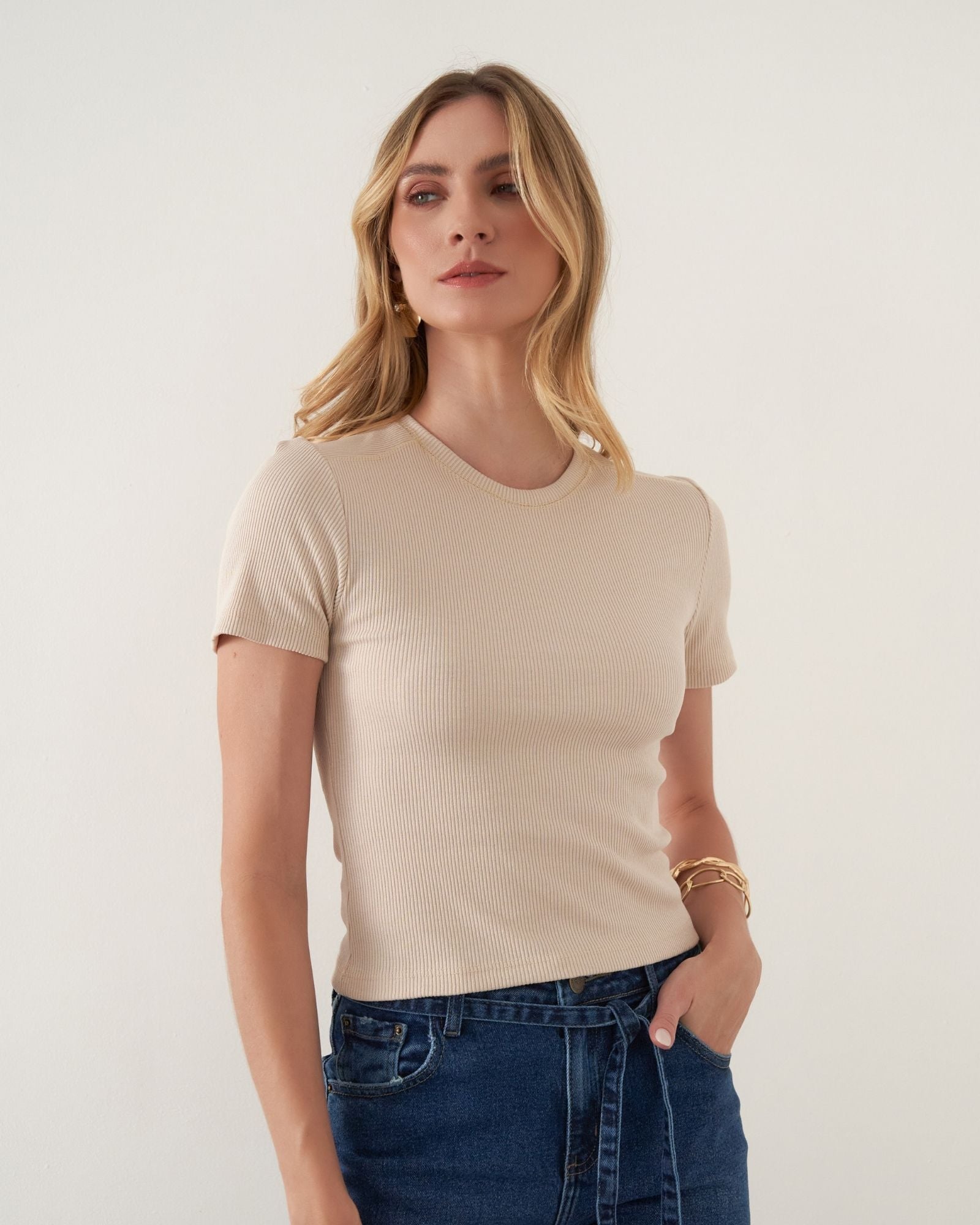 Blusa Canelada Básica Manga Curta