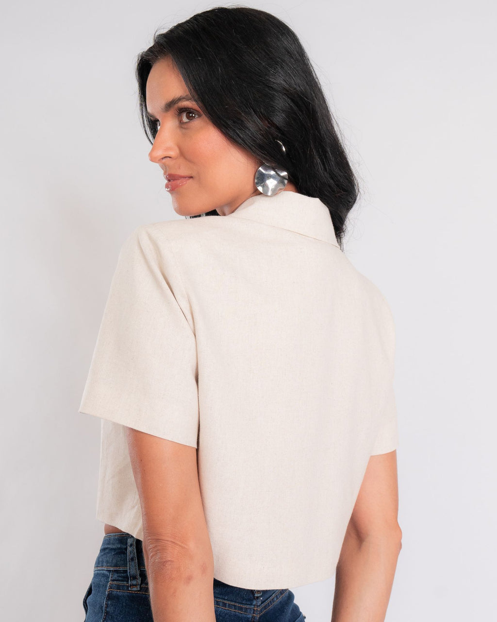 Blazer de Linho Cropped com Ombreiras