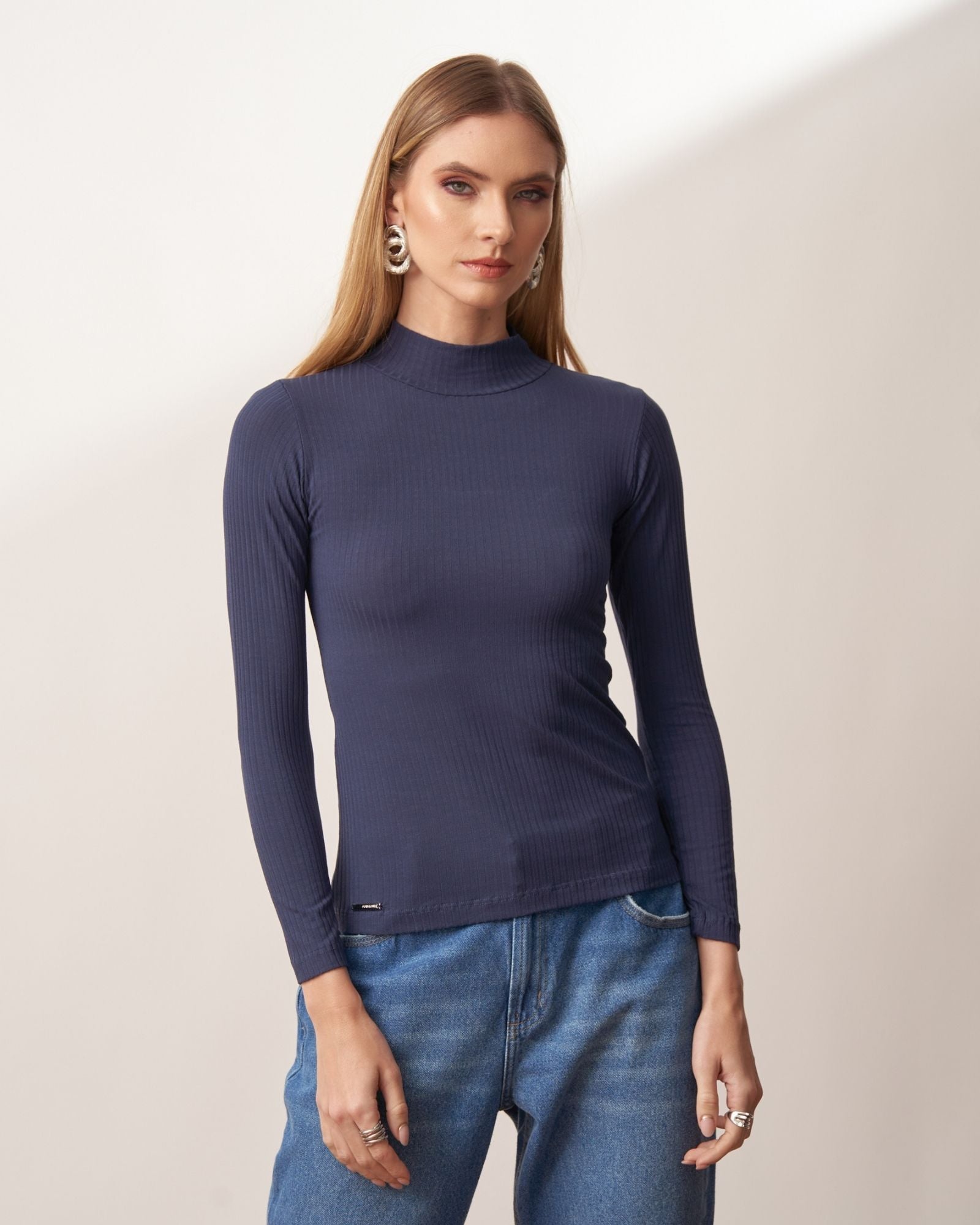 Blusa Malha Canelada Gola Alta