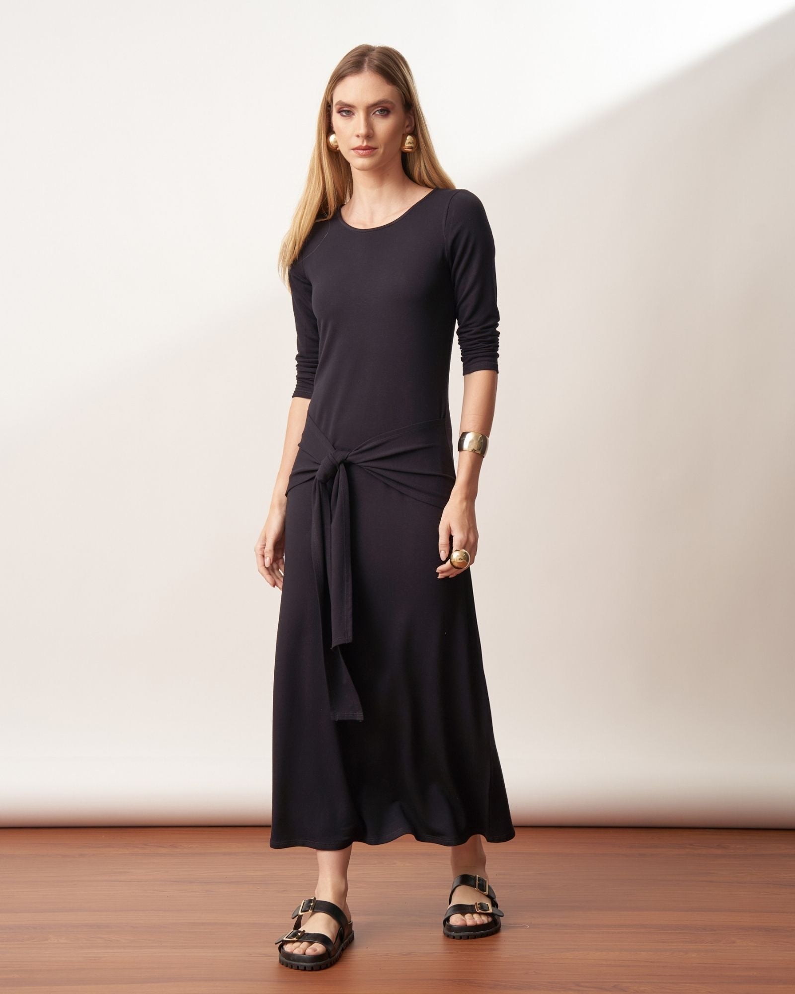 Vestido Longo em Malha com Amarração