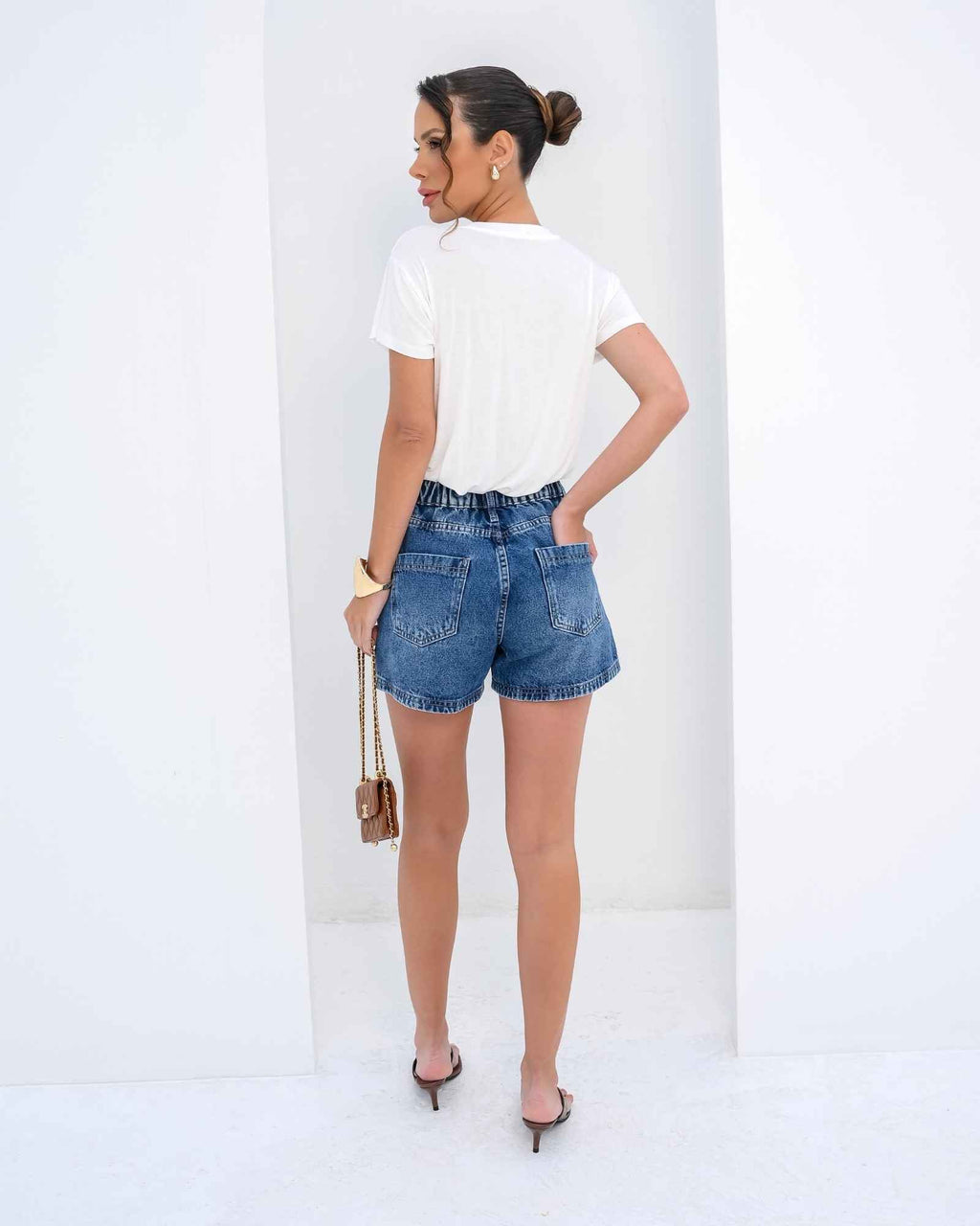T-shirt Culture com Silk Bordado