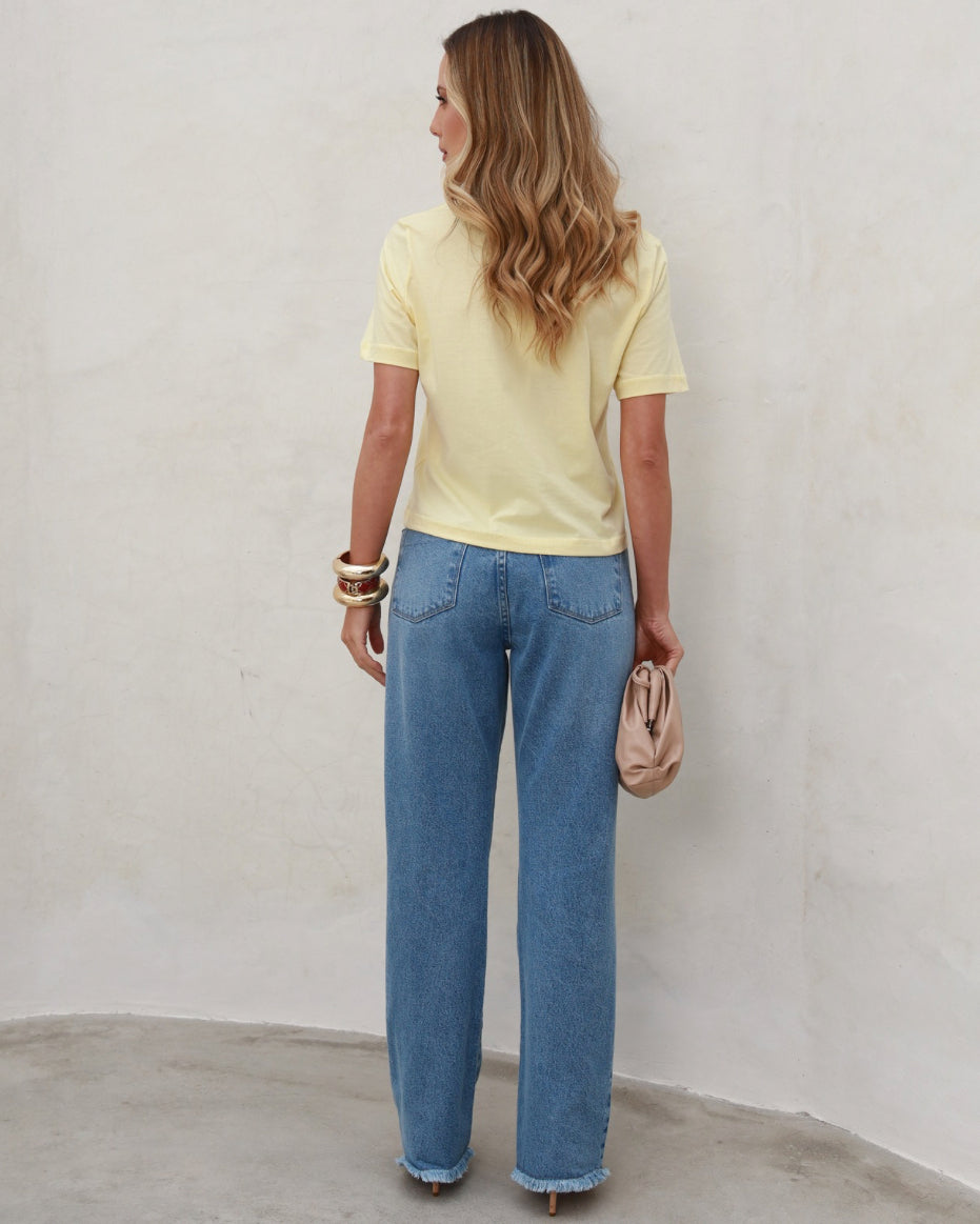 Reta jeans barra desfiada
