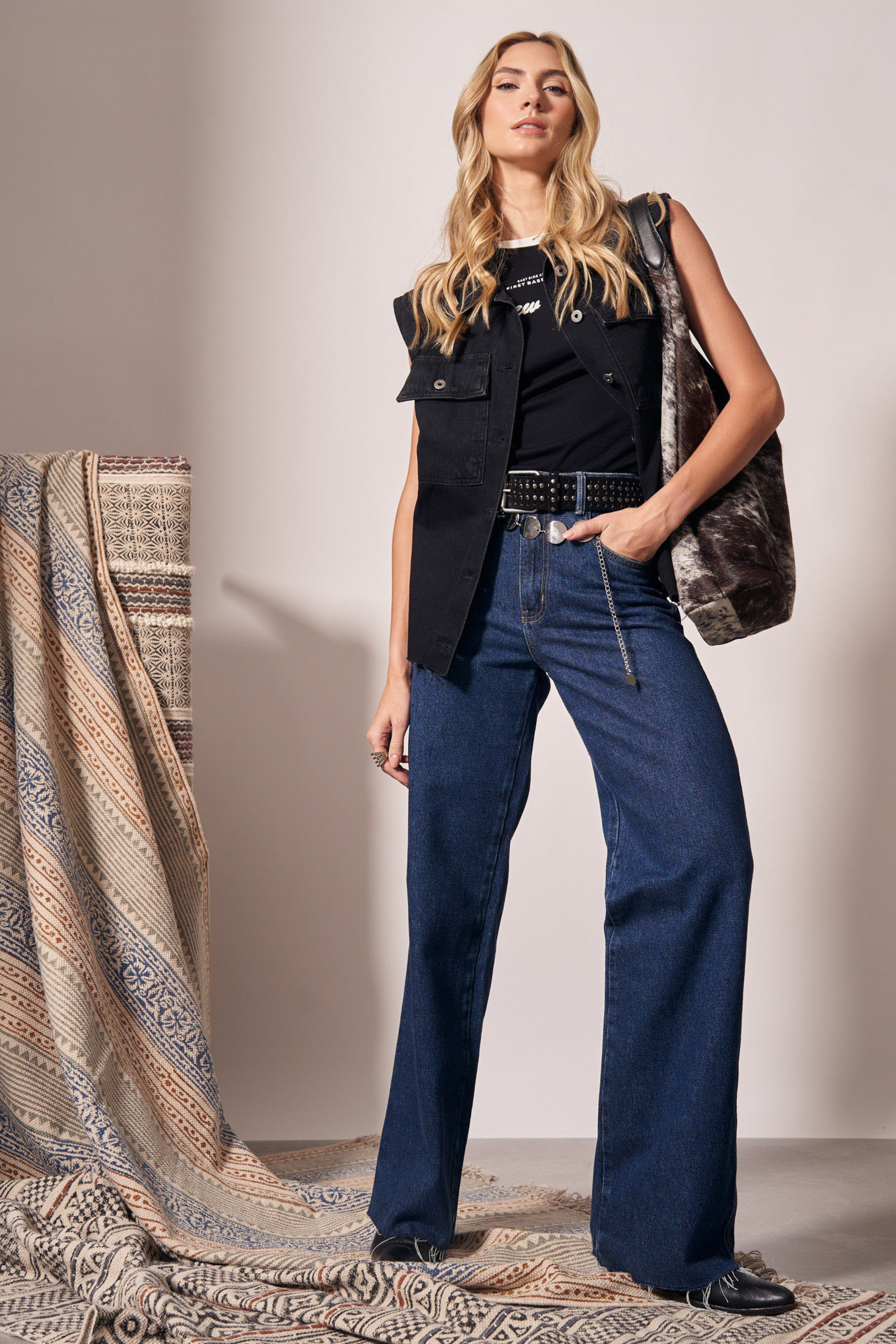 Calça Wide Leg Barra Fio