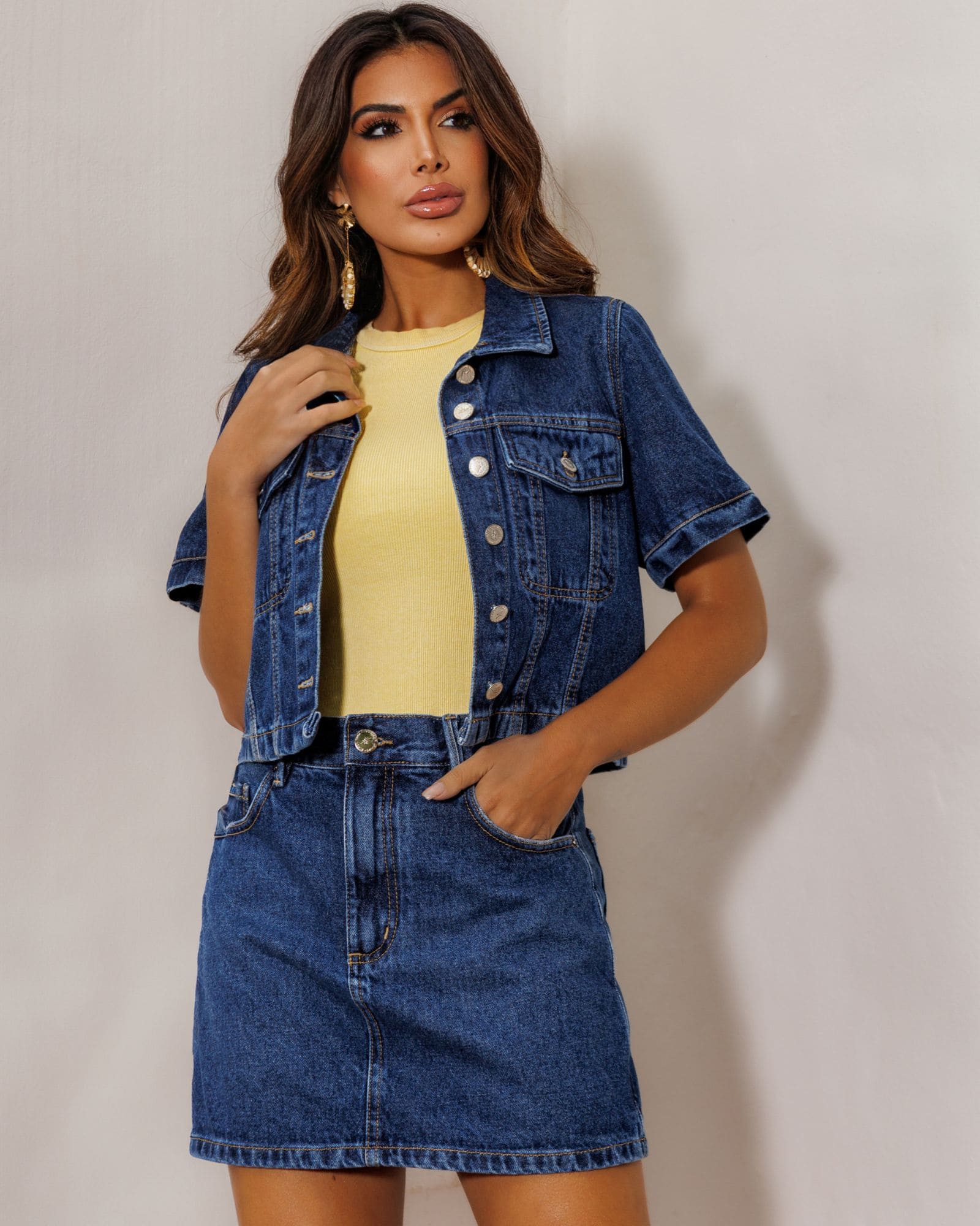 Jaqueta Jeans Cropped Manga Curta