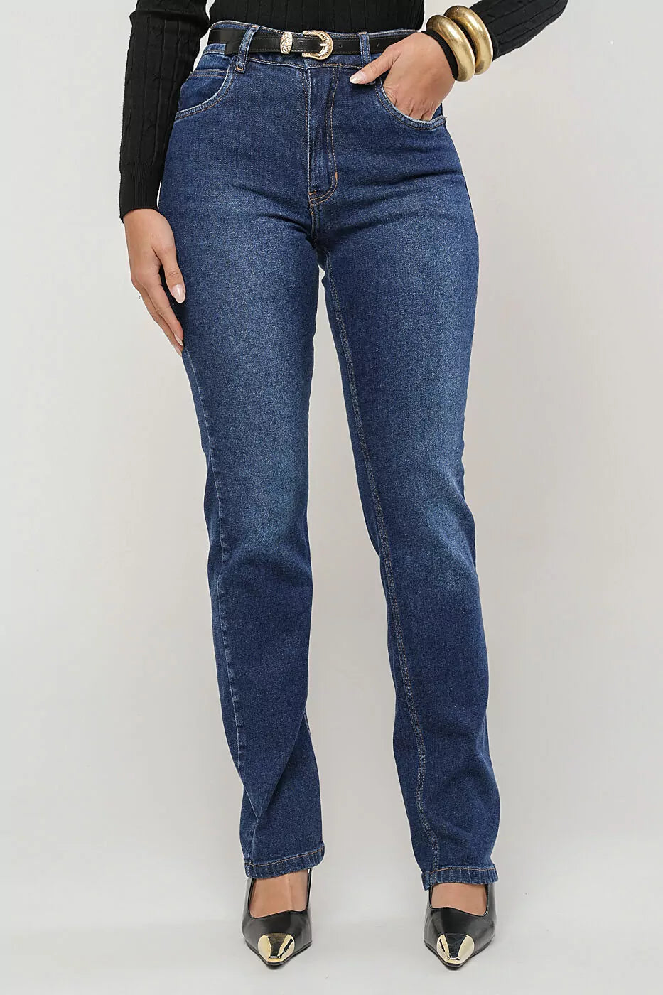 Calça reta com lycra