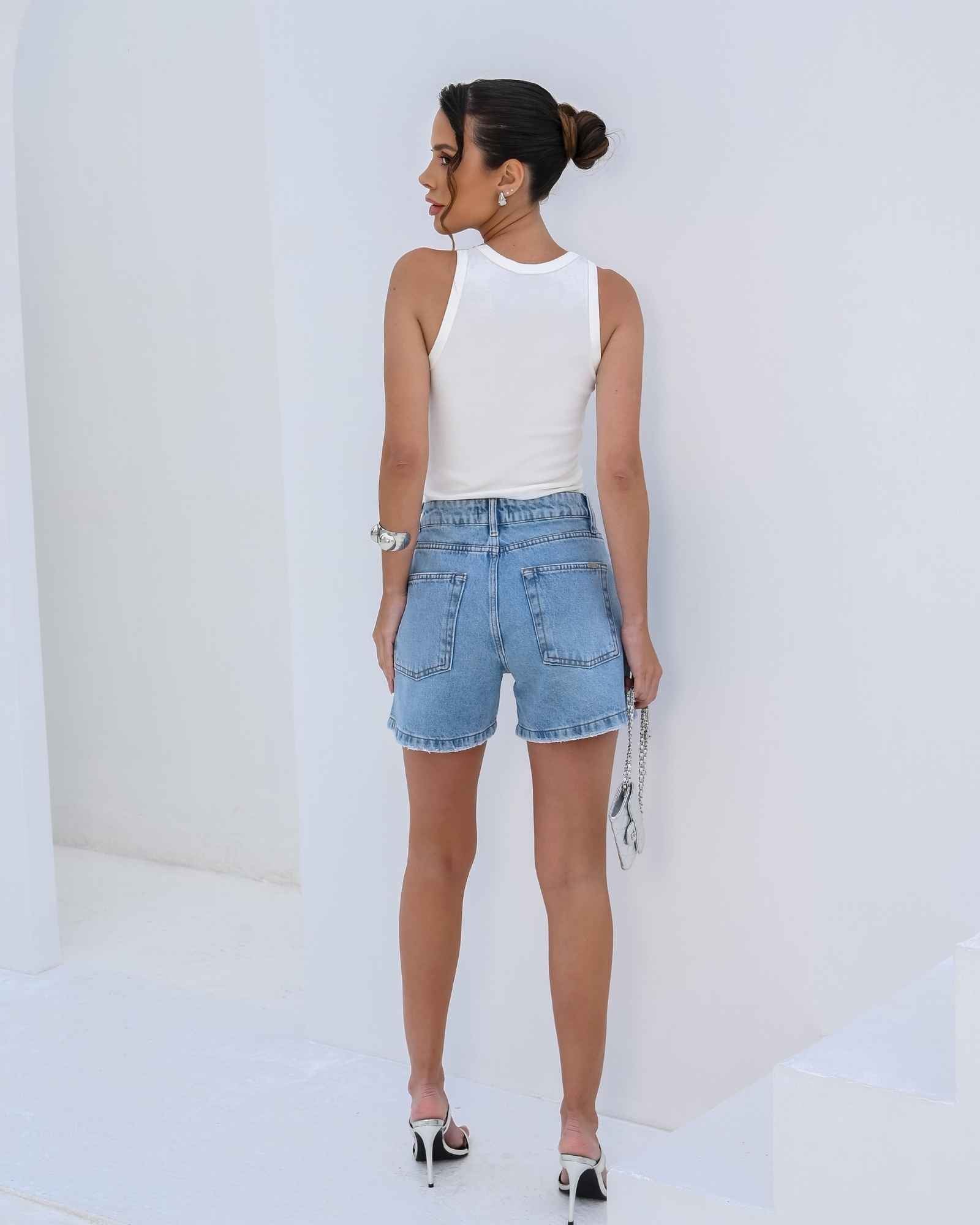 Shorts Jeans com Cristais e Pedrarias