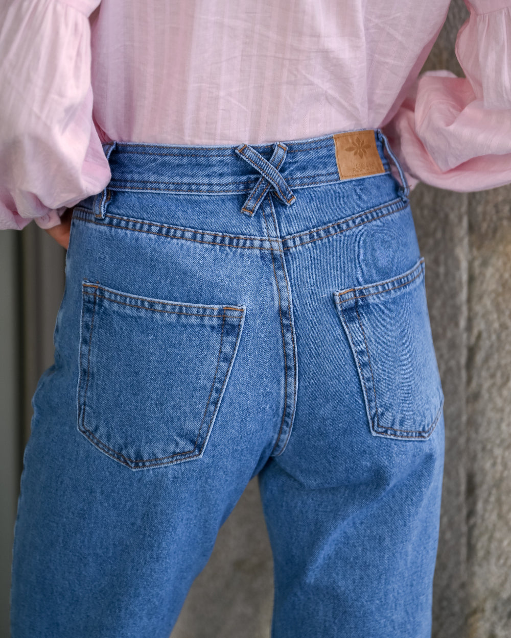 Calça mom passnte duplo