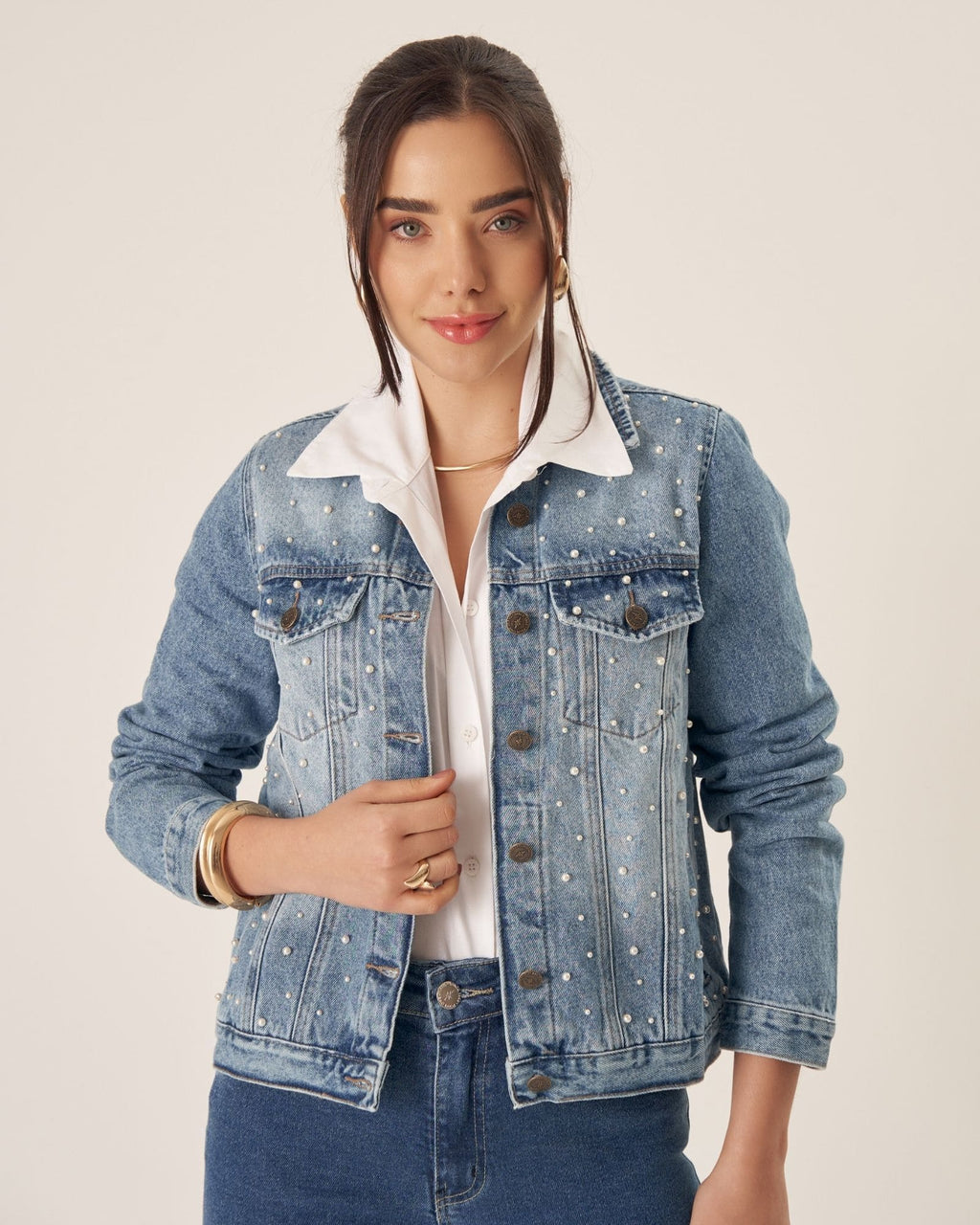 Jaqueta Jeans Tradicional com Pérolas