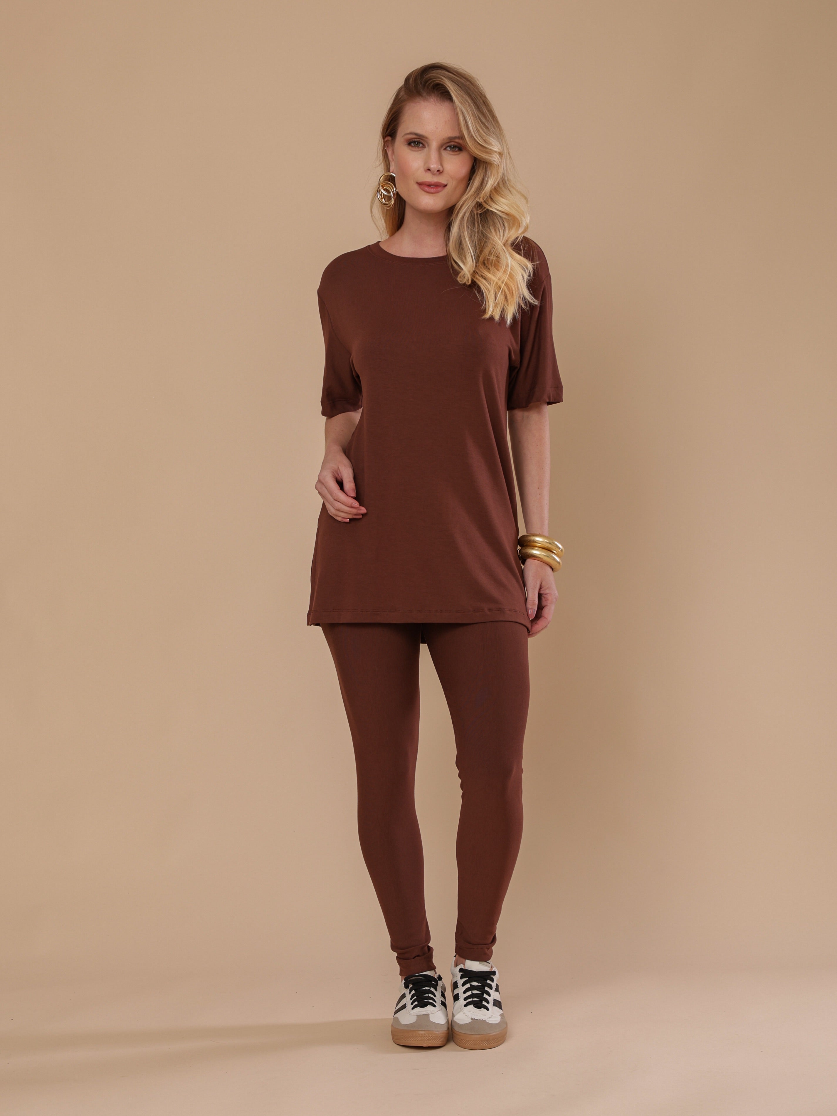 Conjunto legging e t-shirt