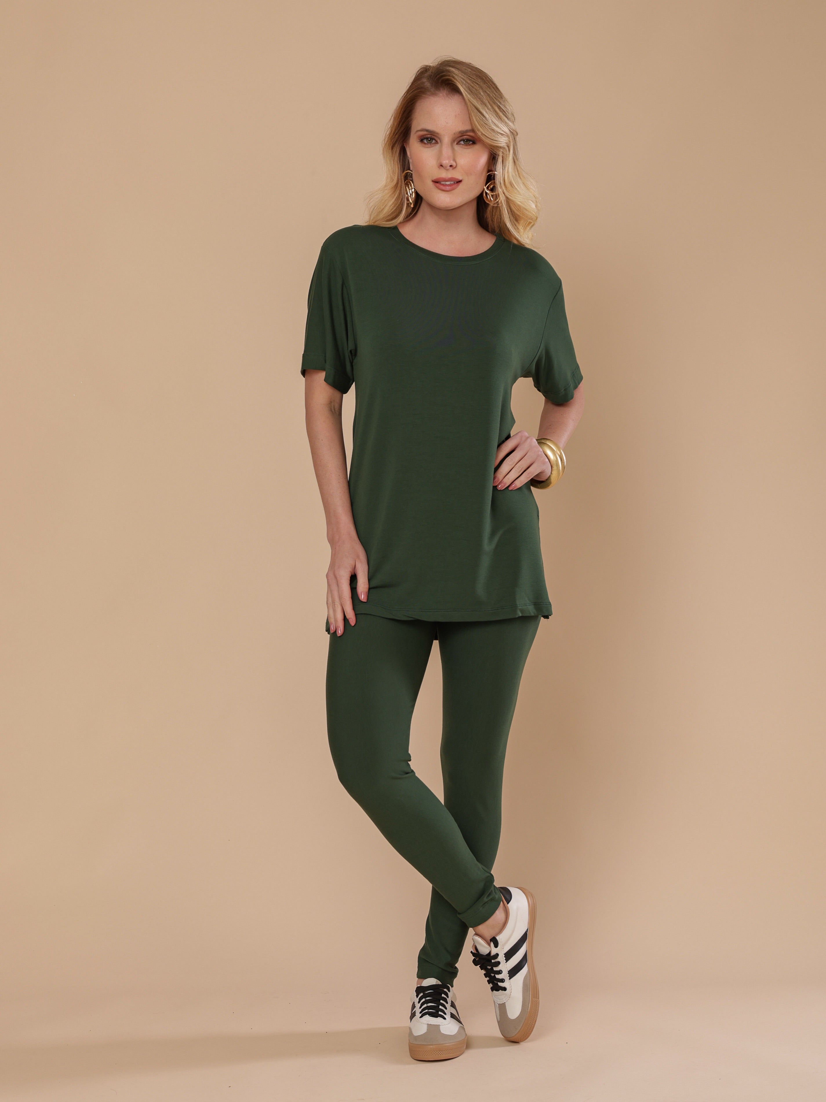 Conjunto legging e t-shirt