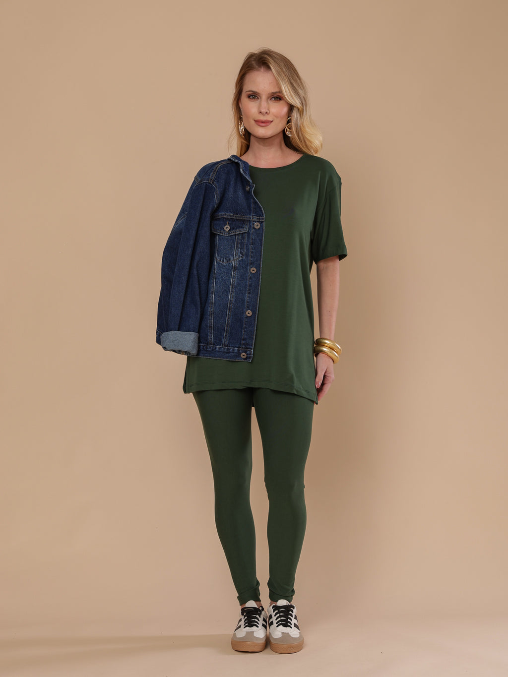 Conjunto legging e t-shirt