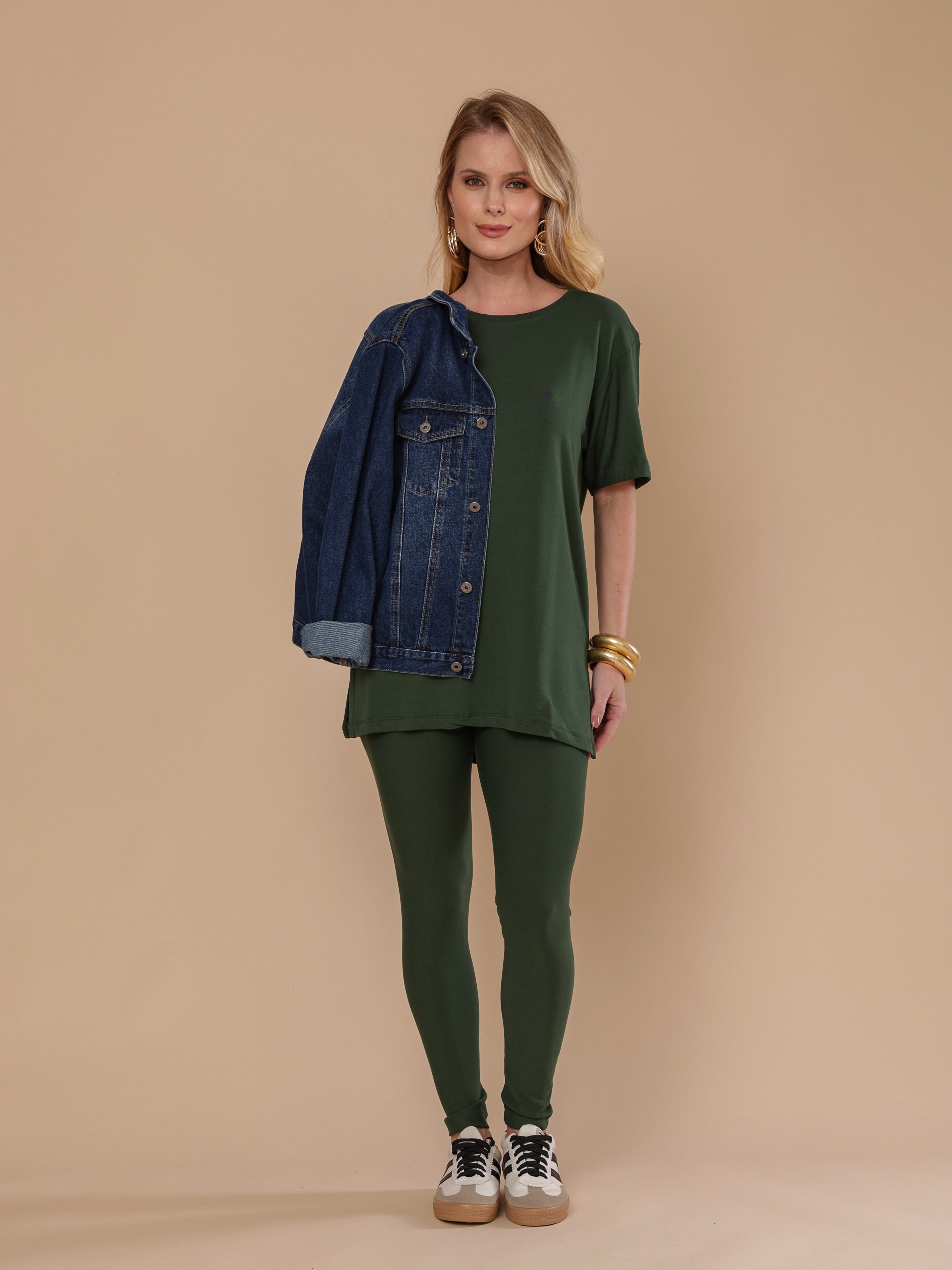Conjunto legging e t-shirt