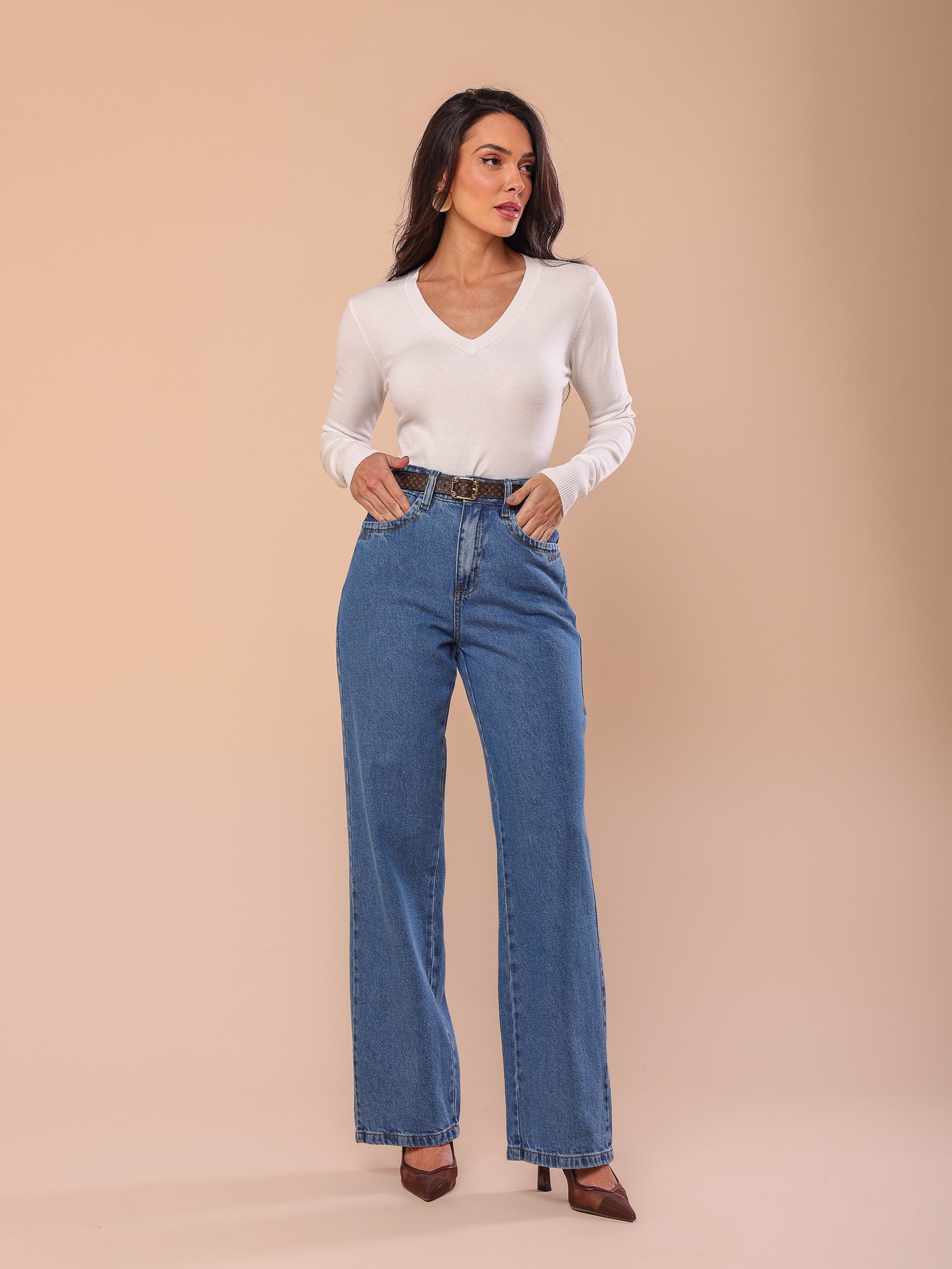 Calça wide leg media