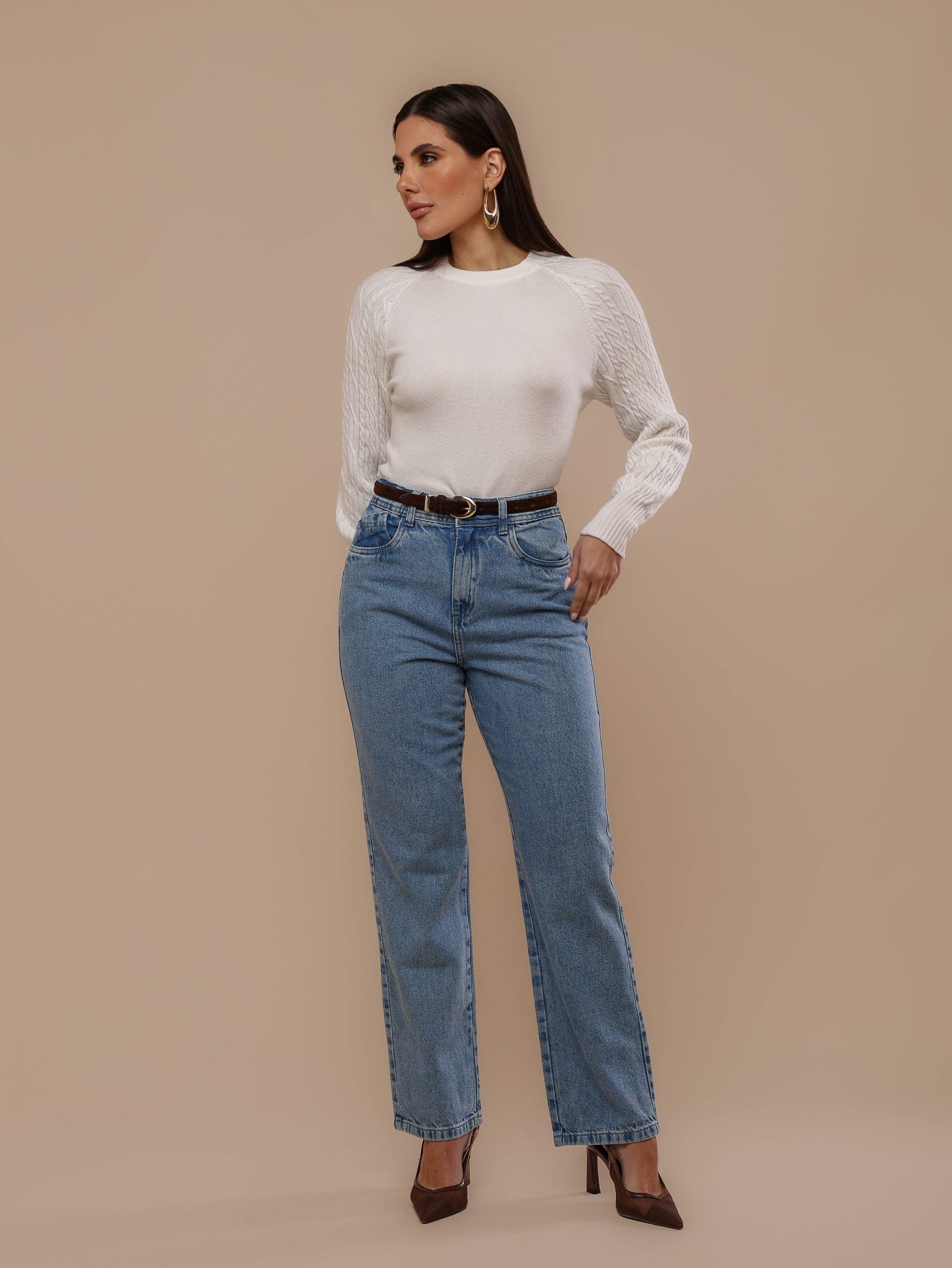 Calça reta média