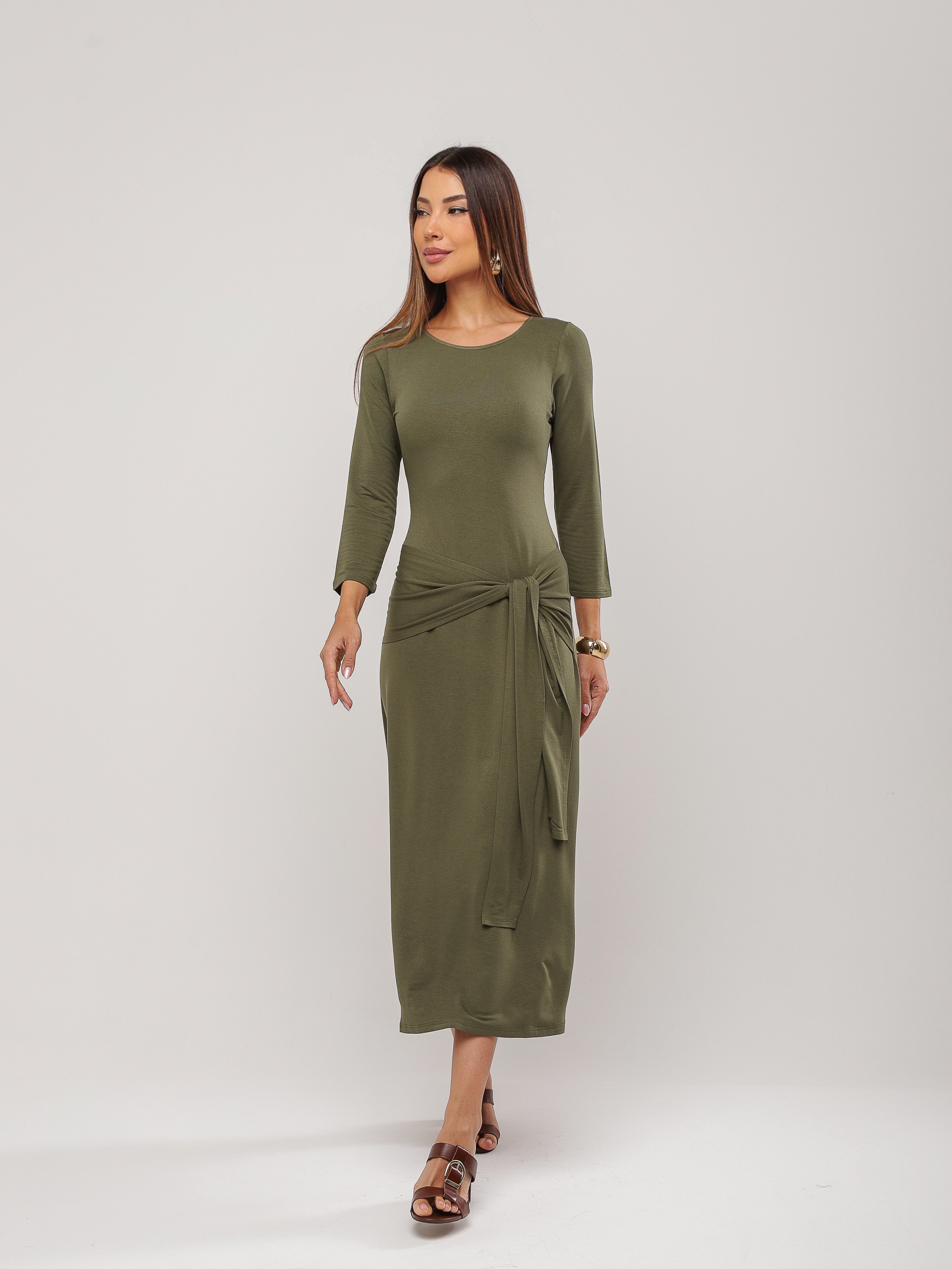 Vestido Longo em Malha com Amarração