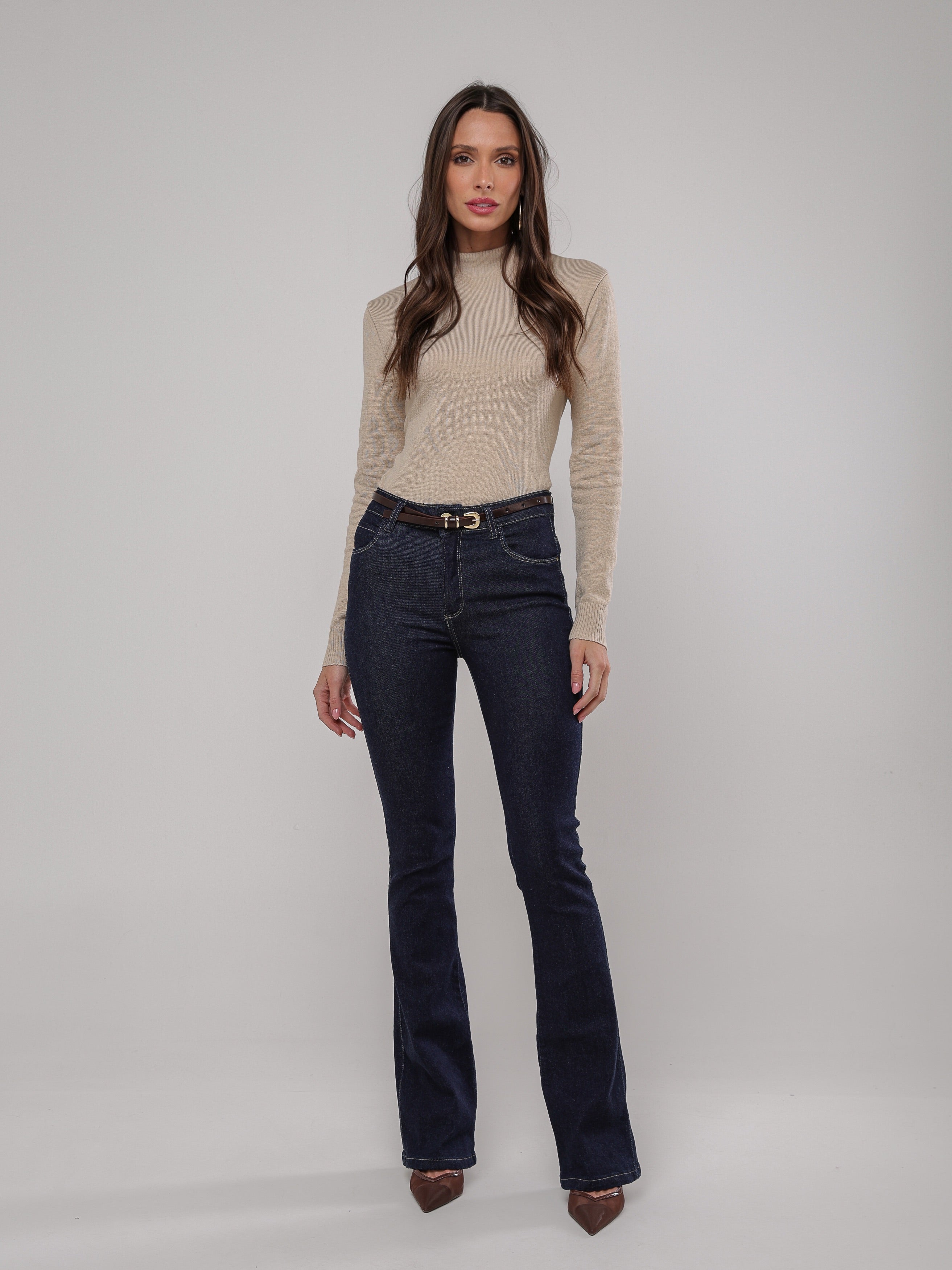 Calça Bootcut amaciada