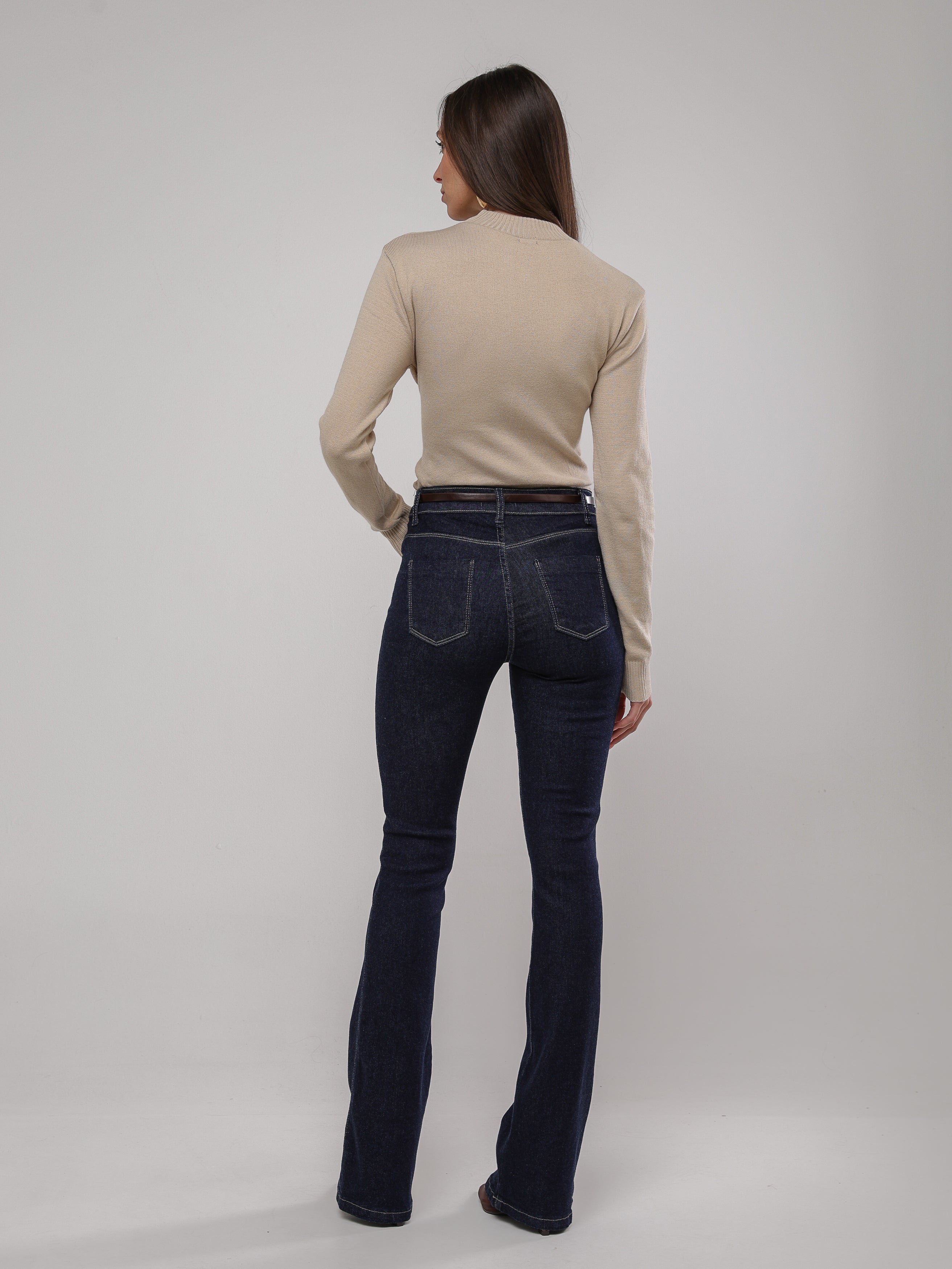 Calça Bootcut amaciada