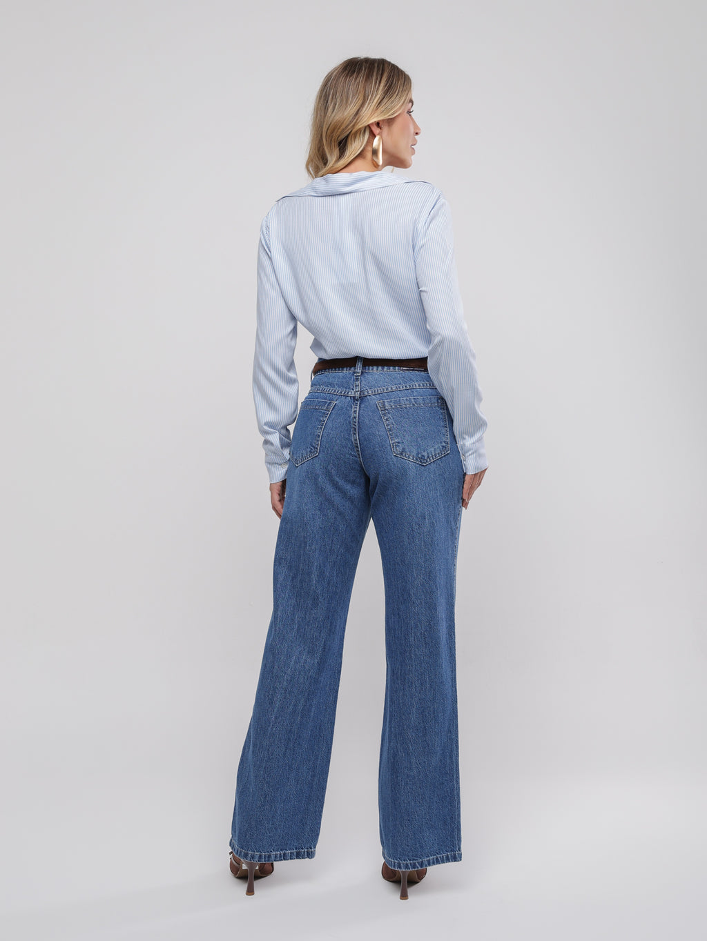 Wide leg média