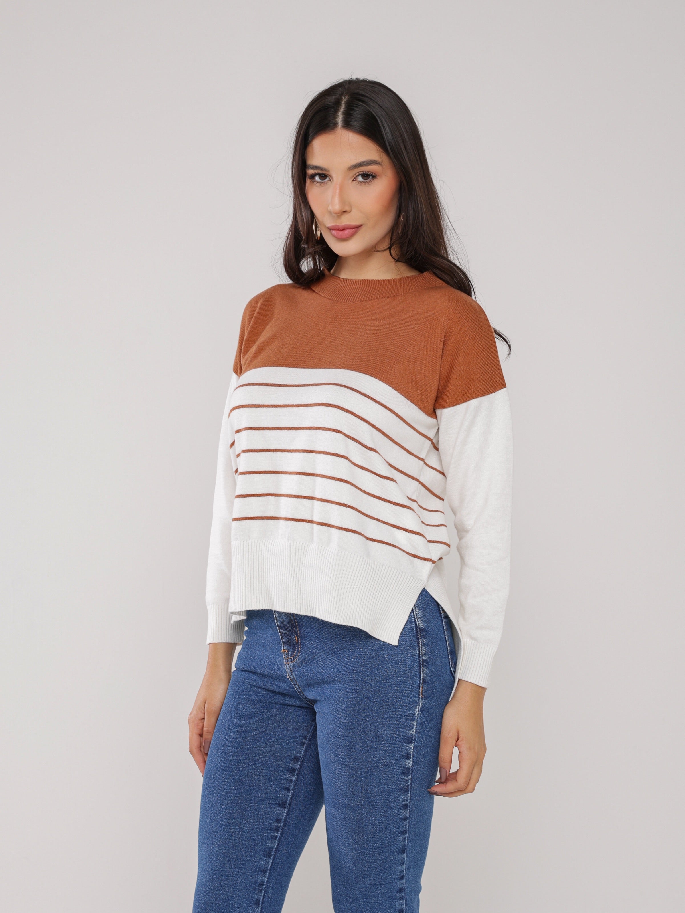 Blusa tricot listrada