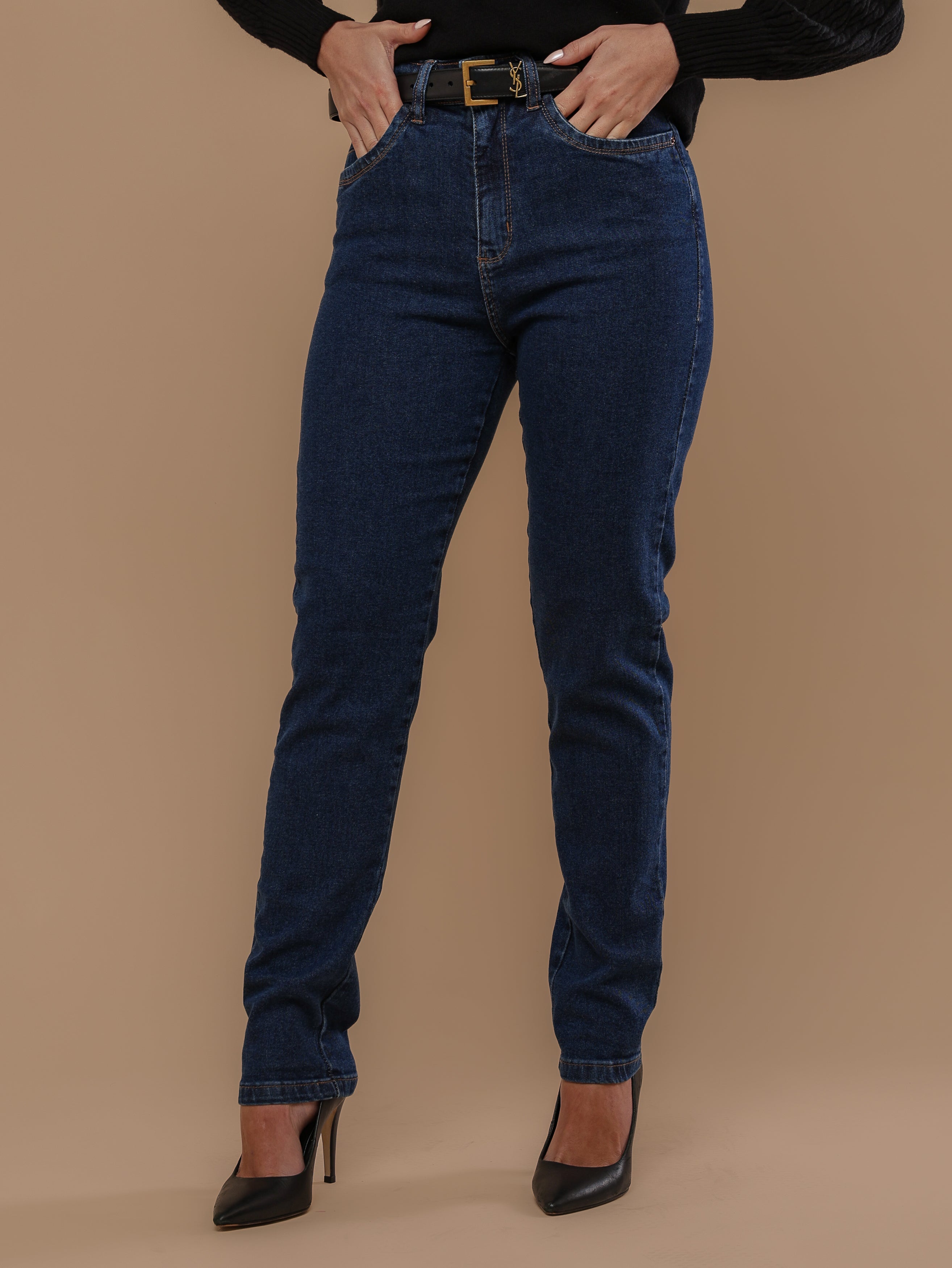 Calça slim