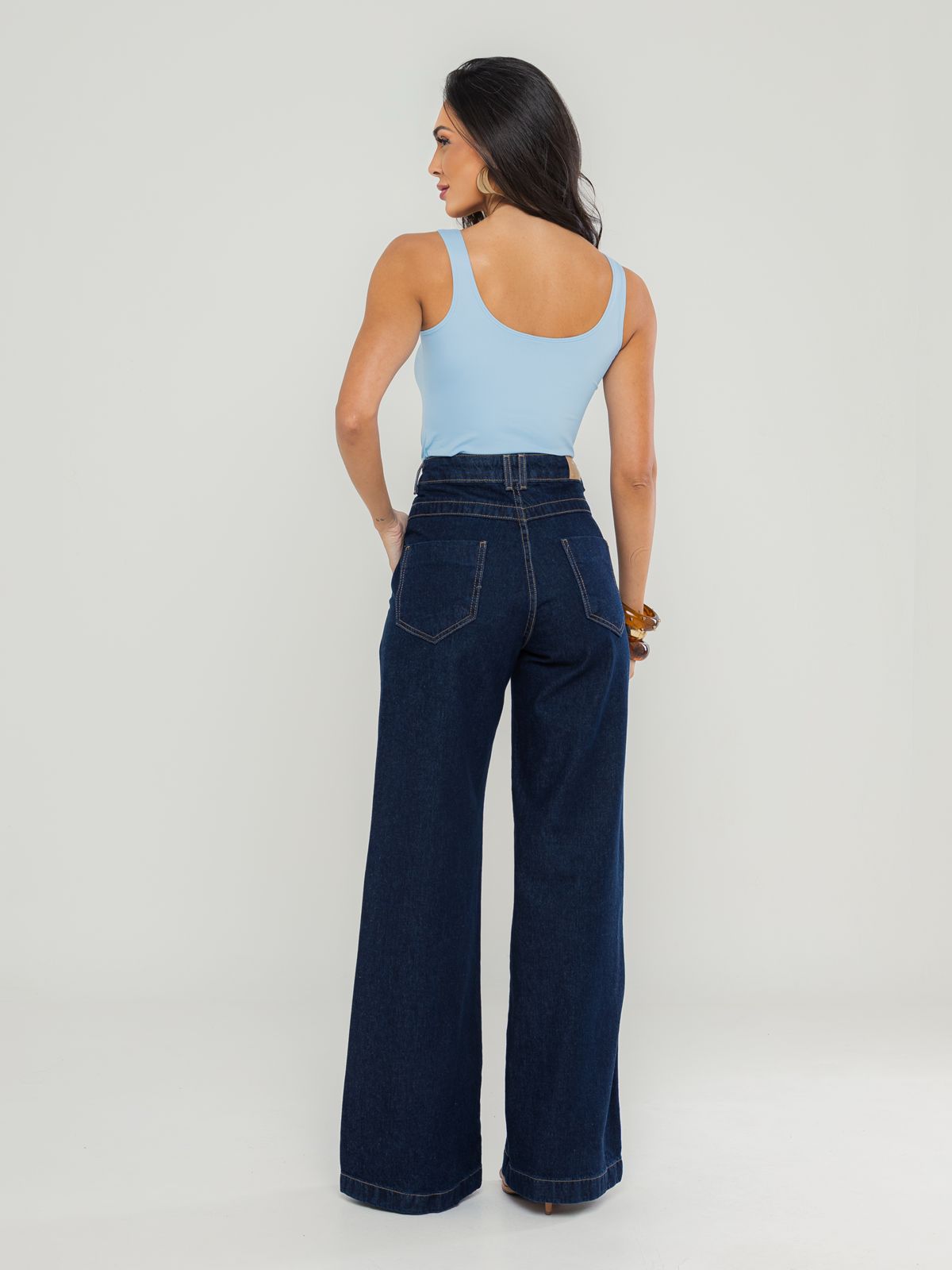 Calça wide amaciada bolso faca