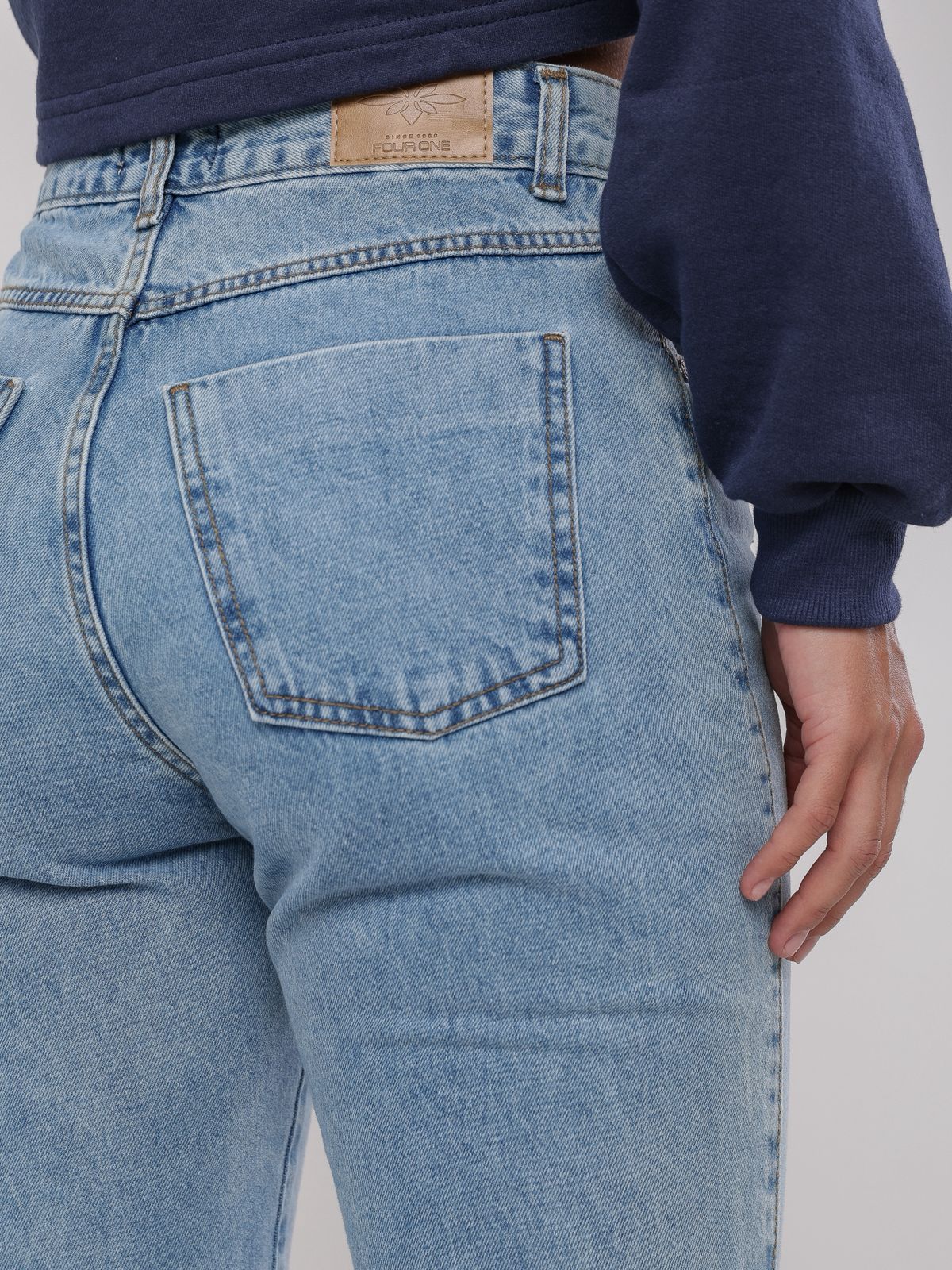 Calça Mom barra a fio