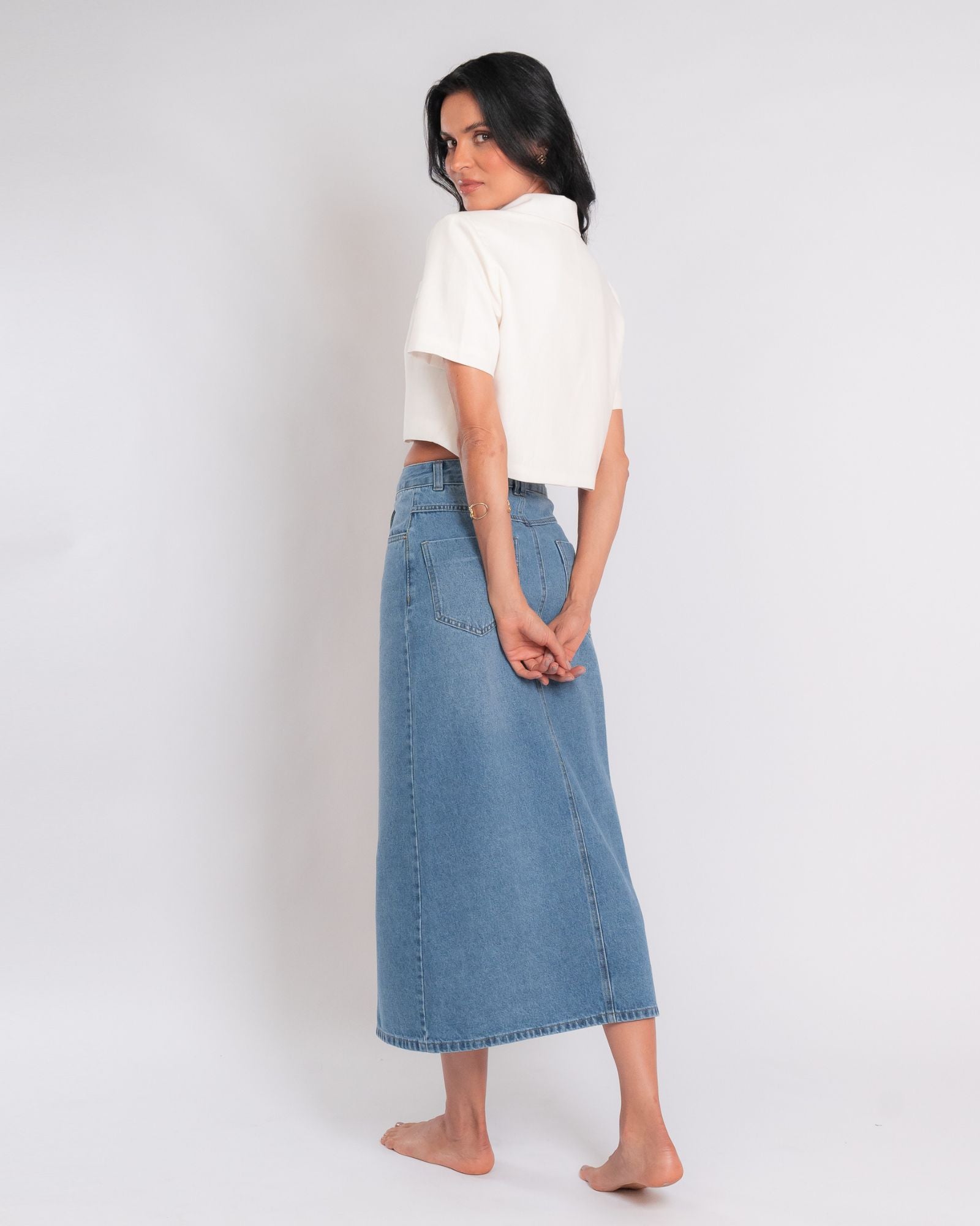 Saia Jeans Midi com Fenda Frontal