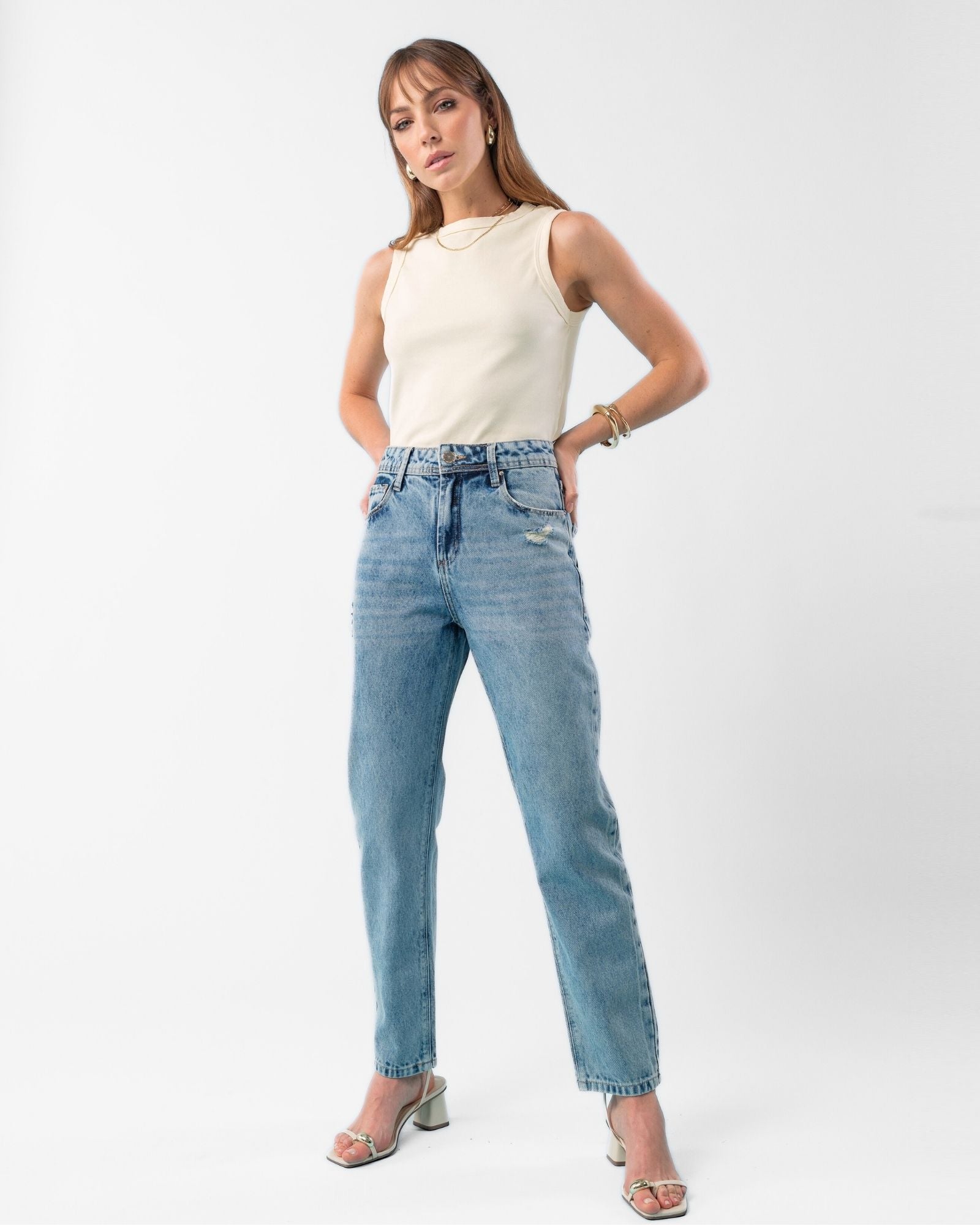Calça Mom Jeans Lavagem Marmorizada
