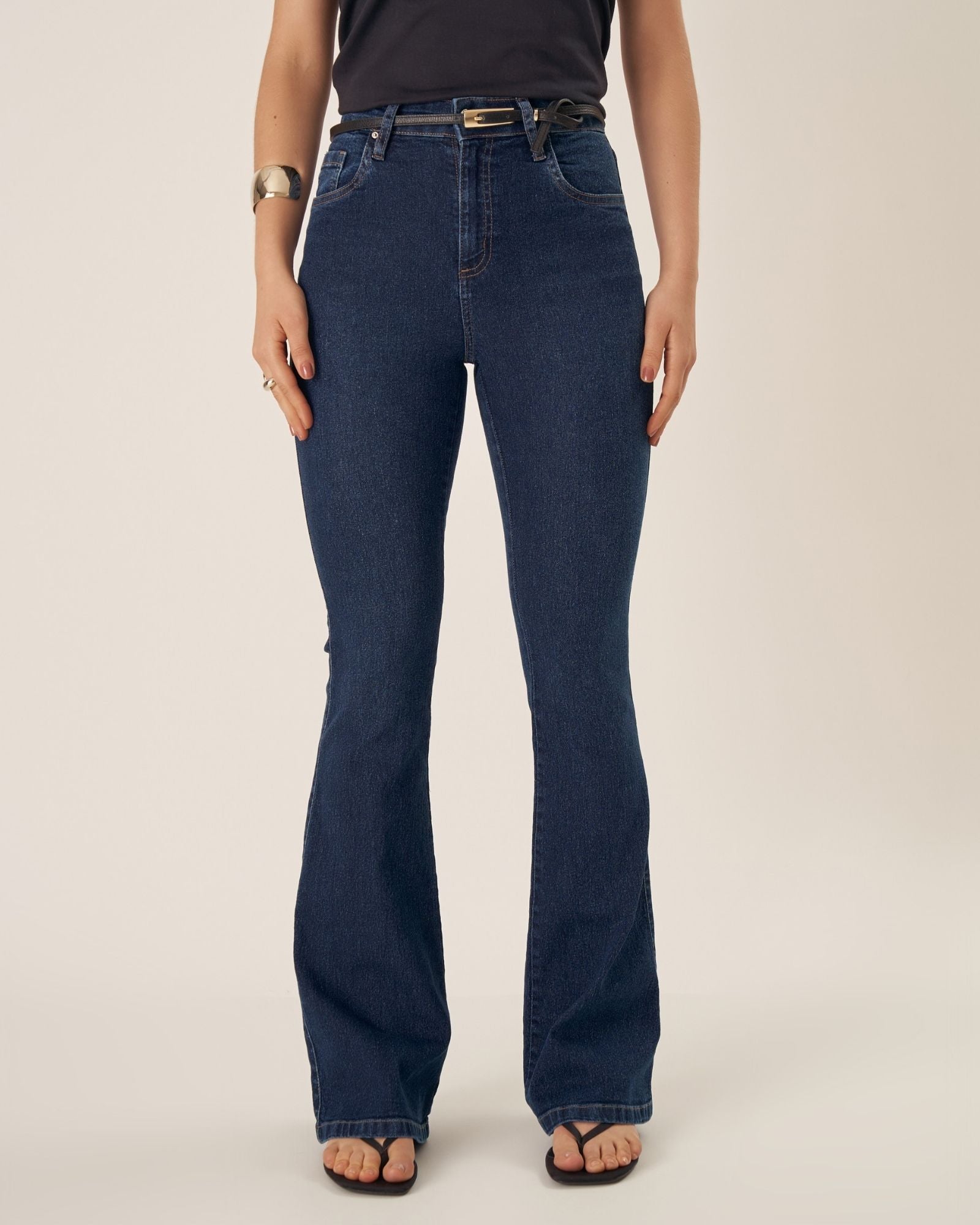 Calça Bootcut Jeans Lavagem Escura