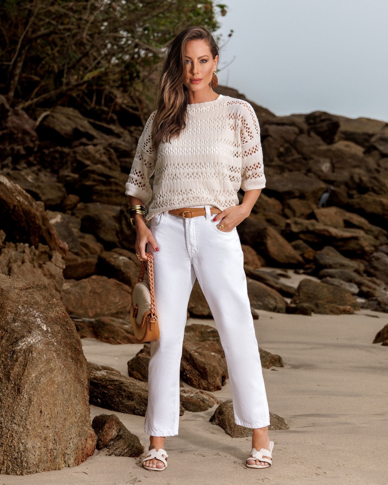 Calça Mom em Sarja Color com Fenda Lateral
