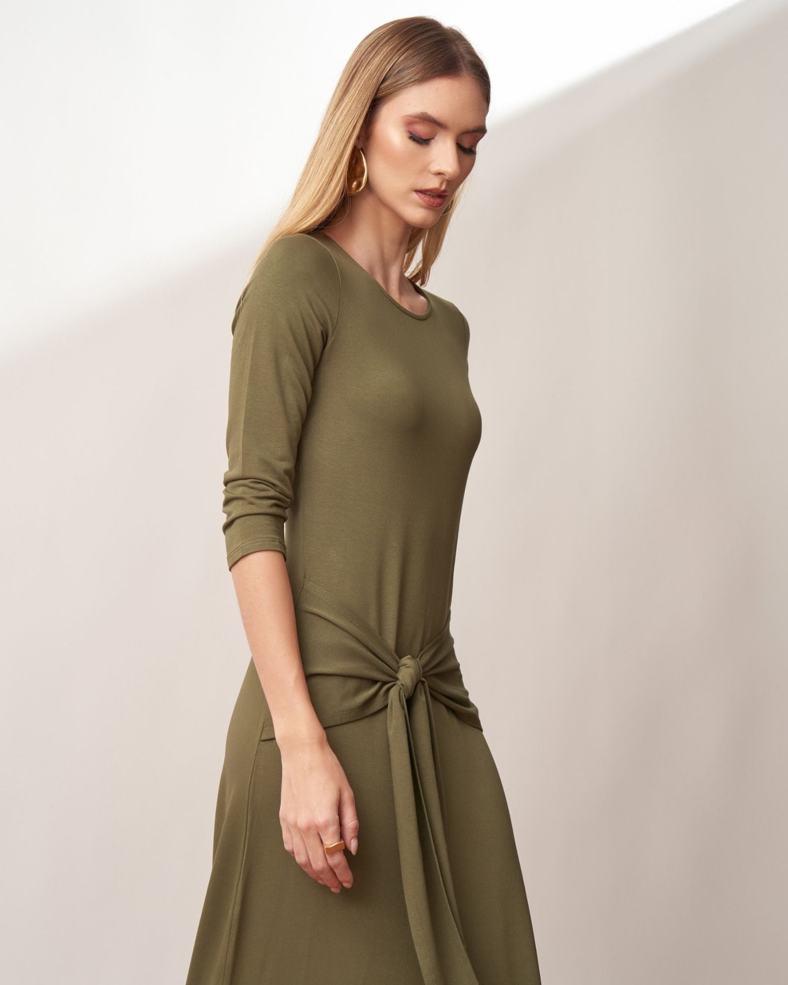 Vestido Longo em Malha com Amarração