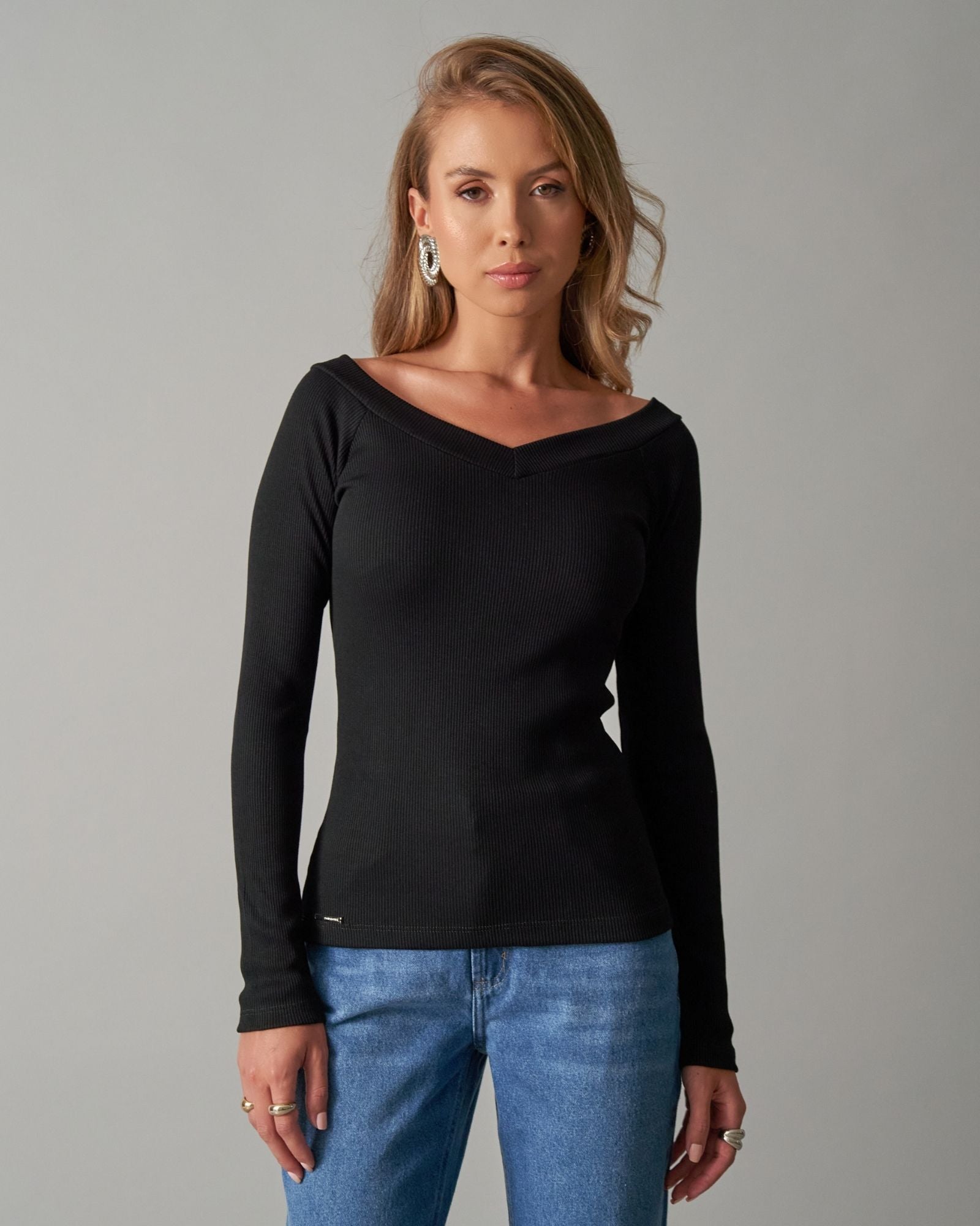 Blusa de Malha Canelada Gola V