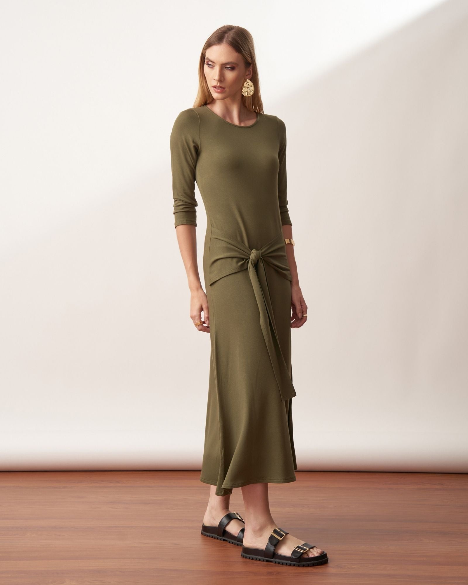 Vestido Longo em Malha com Amarração